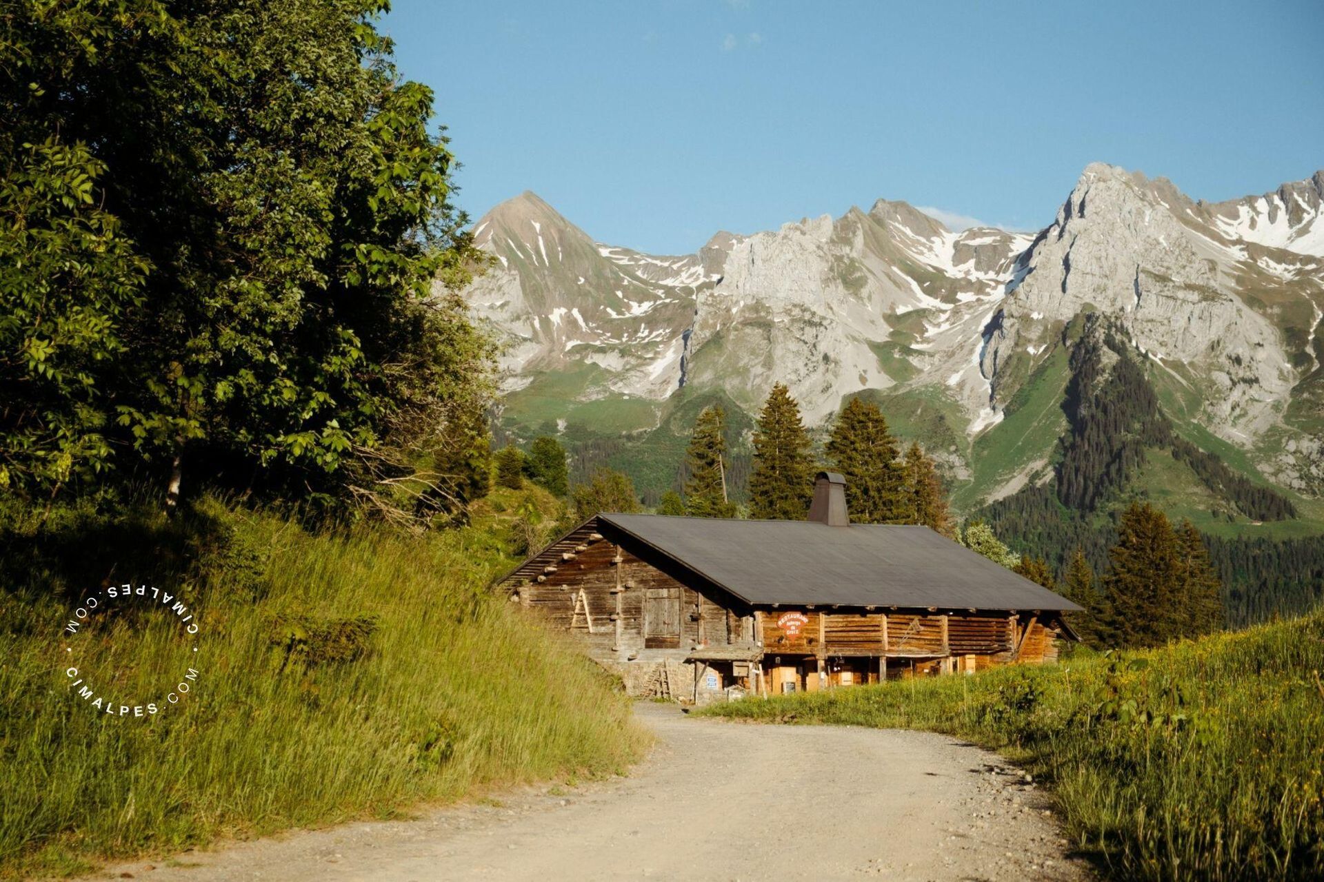 Dom w Le Grand-Bornand, Auvergne-Rhone-Alpes 10834672