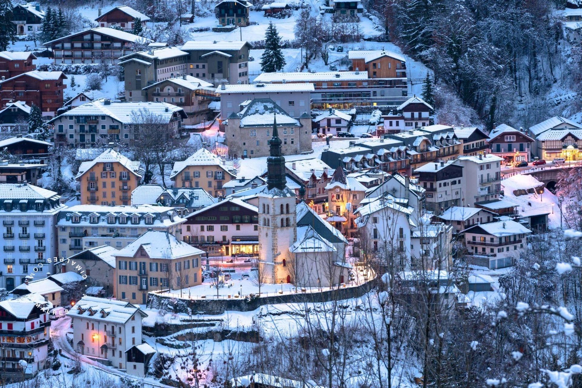 casa en Saint-Gervais-les-Bains, Auvergne-Rhône-Alpes 10834721