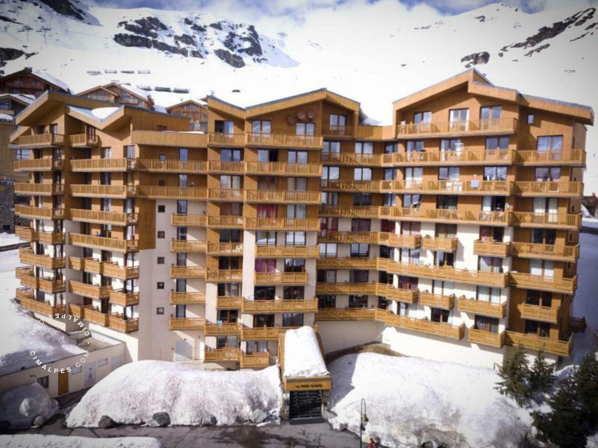 Condominium in Val Thorens, Auvergne-Rhône-Alpes 10834788