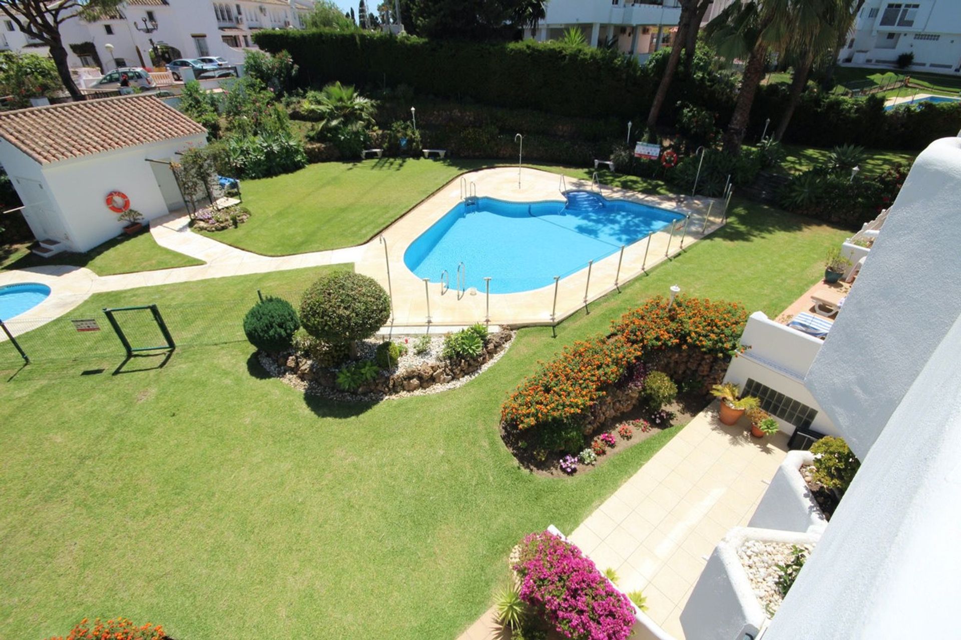 Condominium dans Sitio de Calahonda, Andalusia 10834792