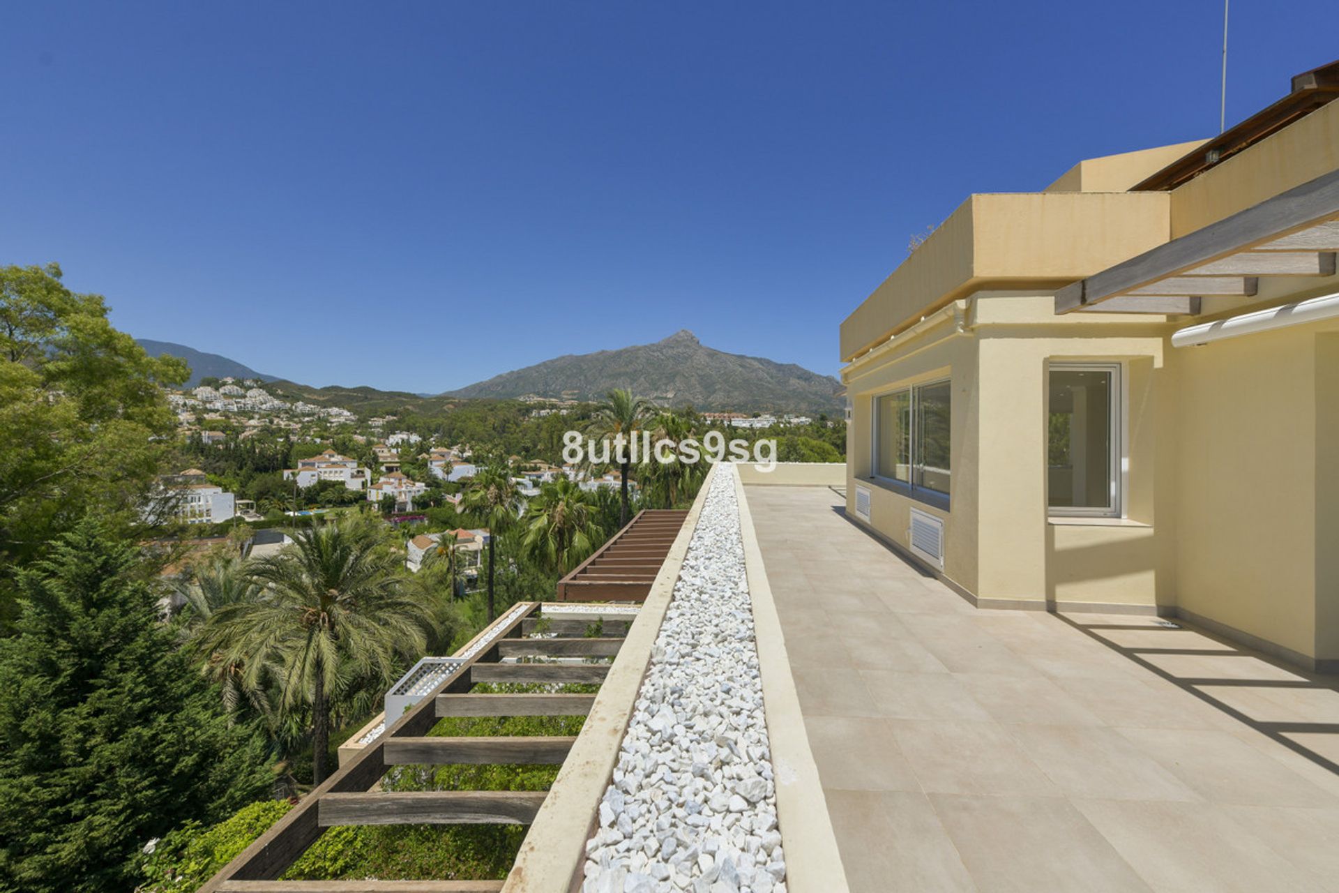 Condominium dans Marbella, Andalucía 10834862