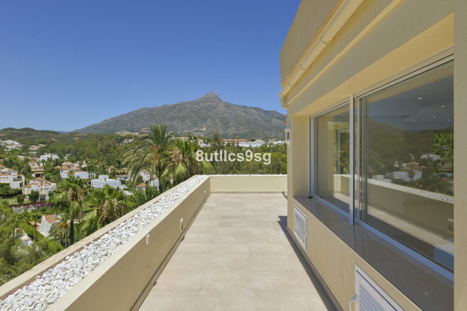 Condominium dans Marbella, Andalucía 10834862