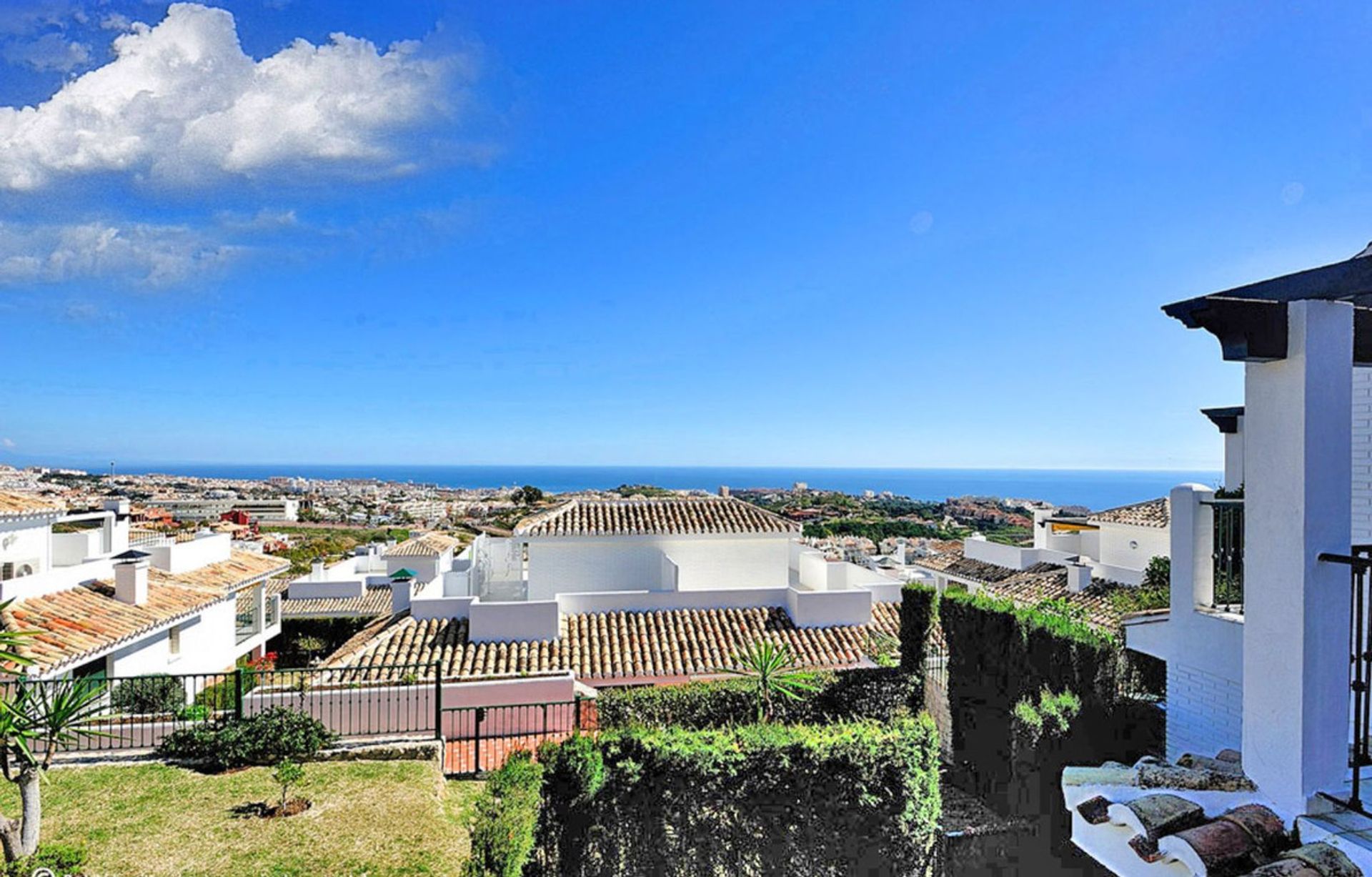 Rumah di Benalmádena, Andalusia 10834923