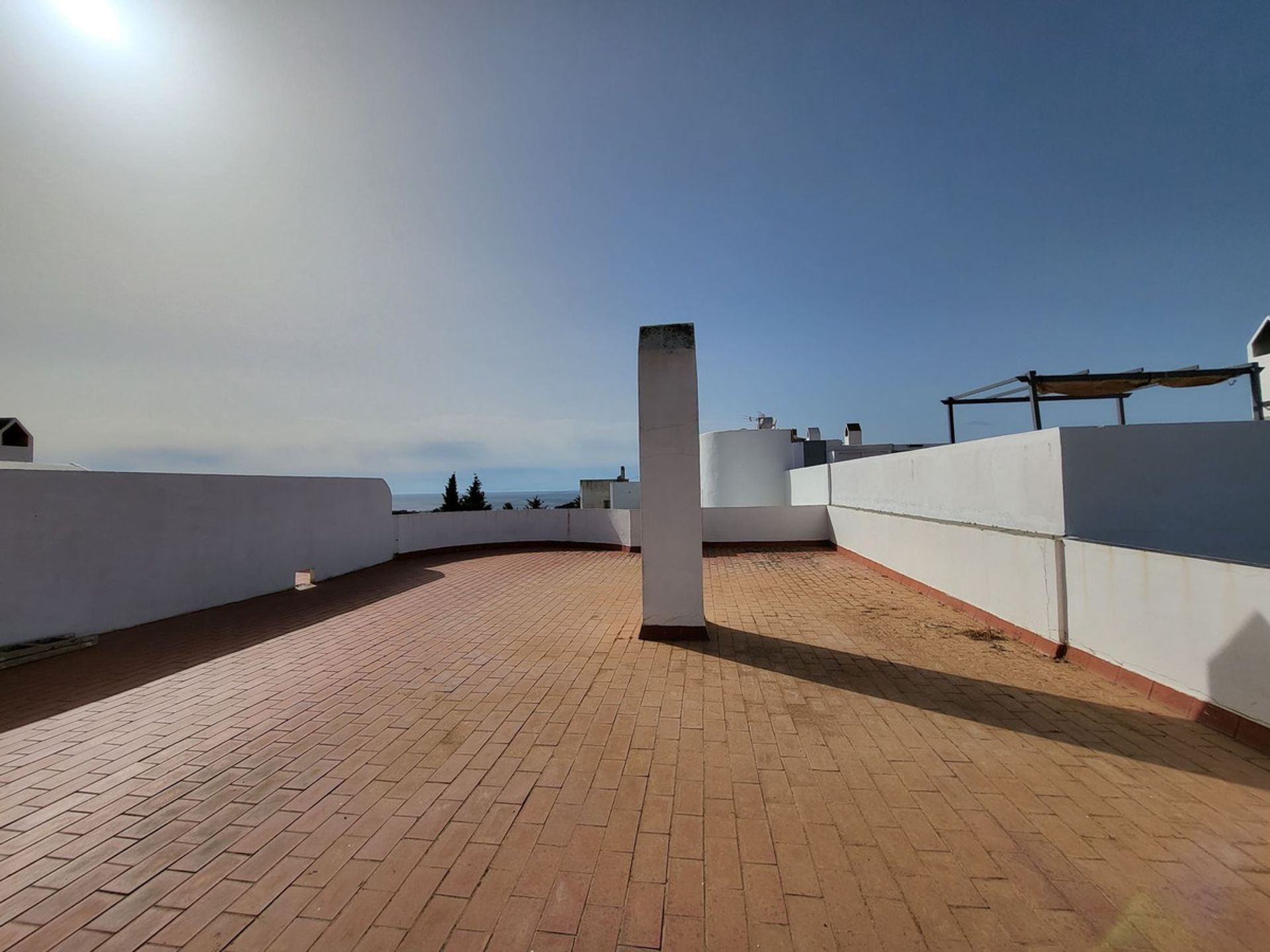 Condominium in Estepona, Andalusia 10835037