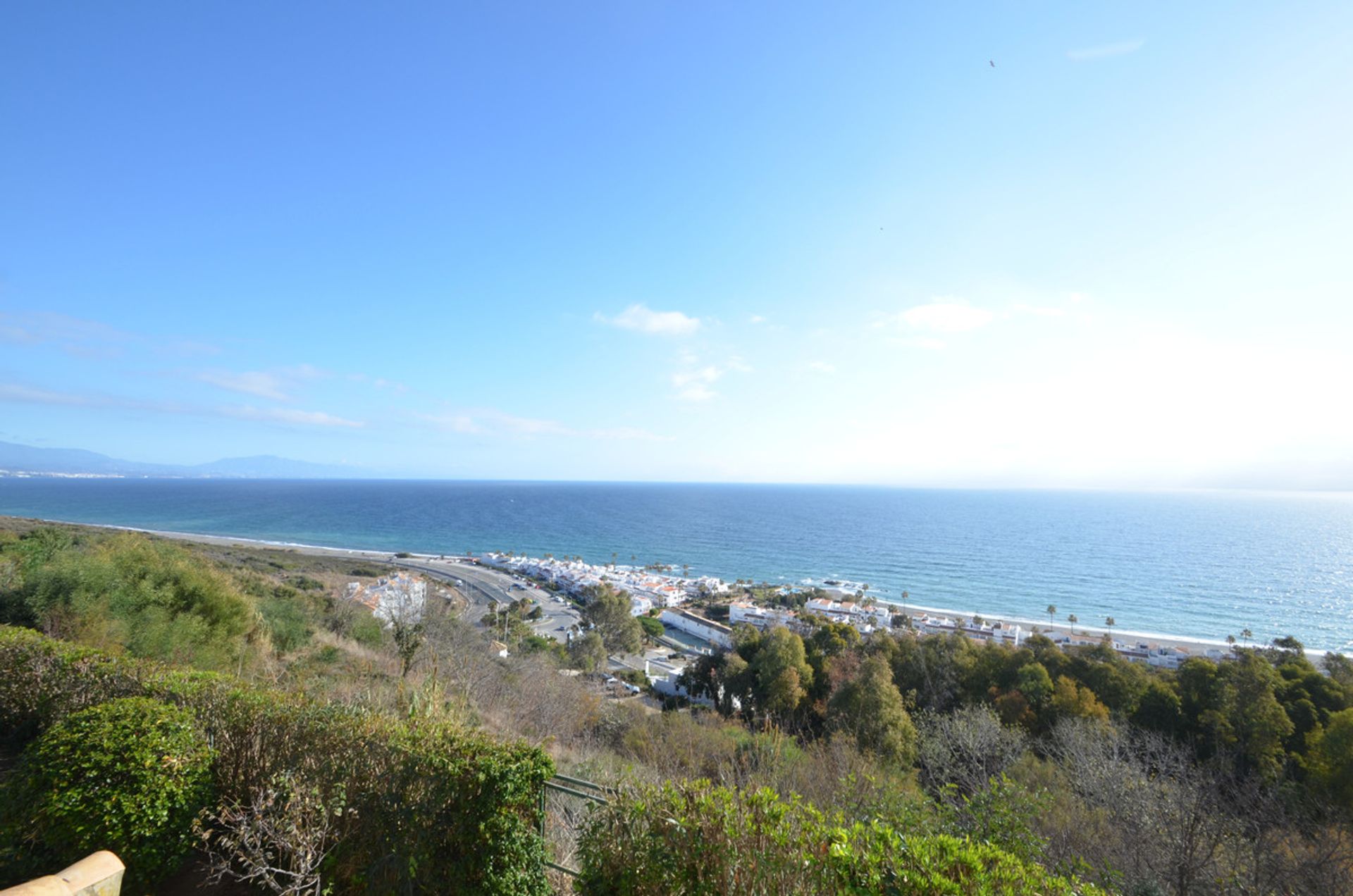 Ejerlejlighed i Puerto de la Duquesa, Andalusia 10835057