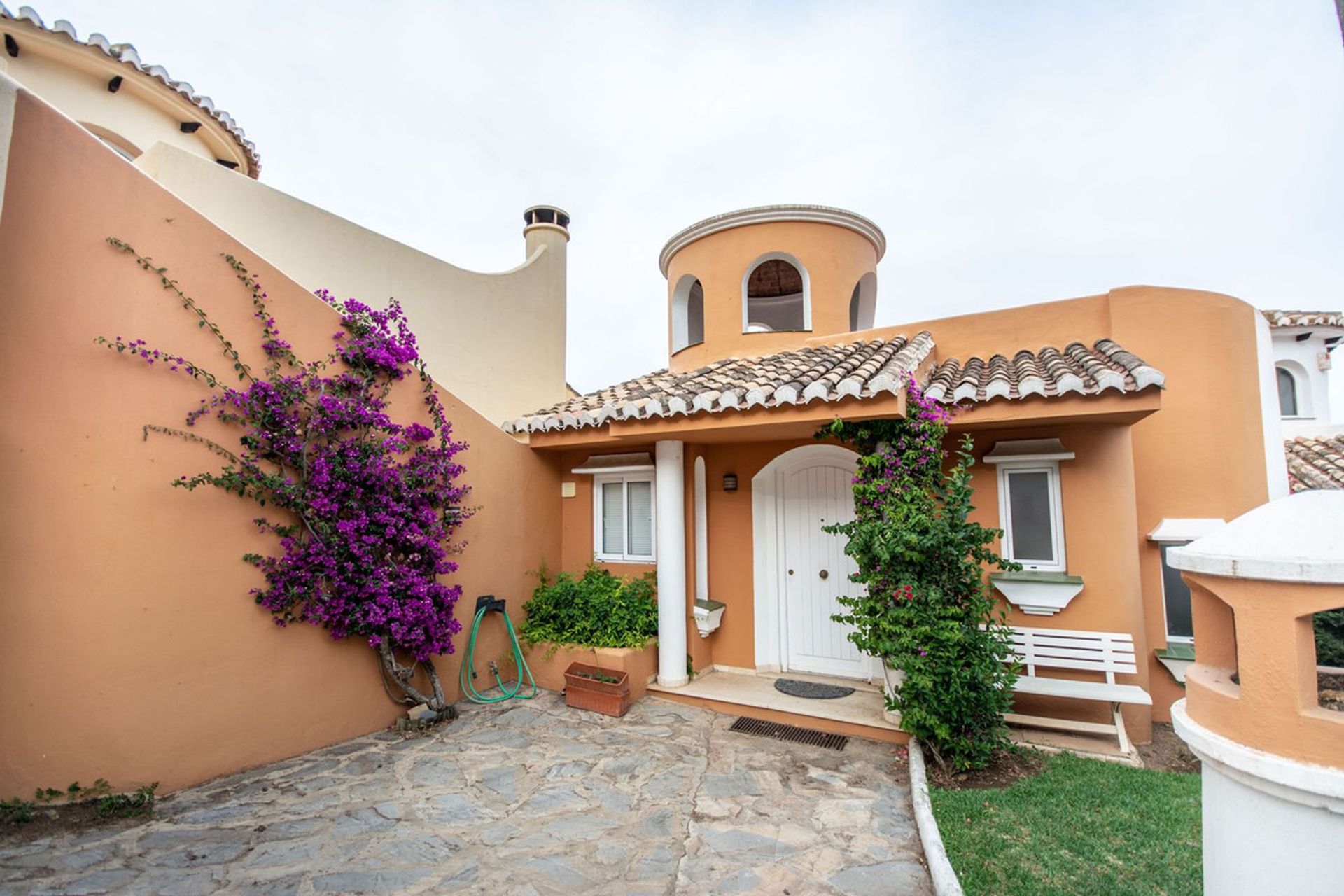 Casa nel Fuengirola, Andalusia 10835226