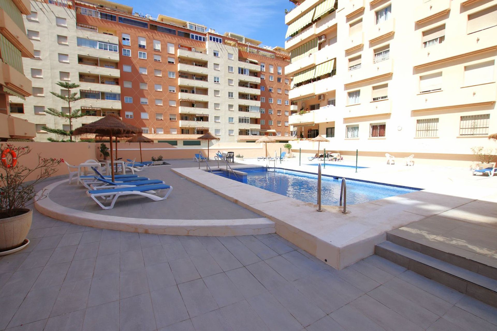 Condominium dans Las Lagunas de Mijas, Andalucía 10835233