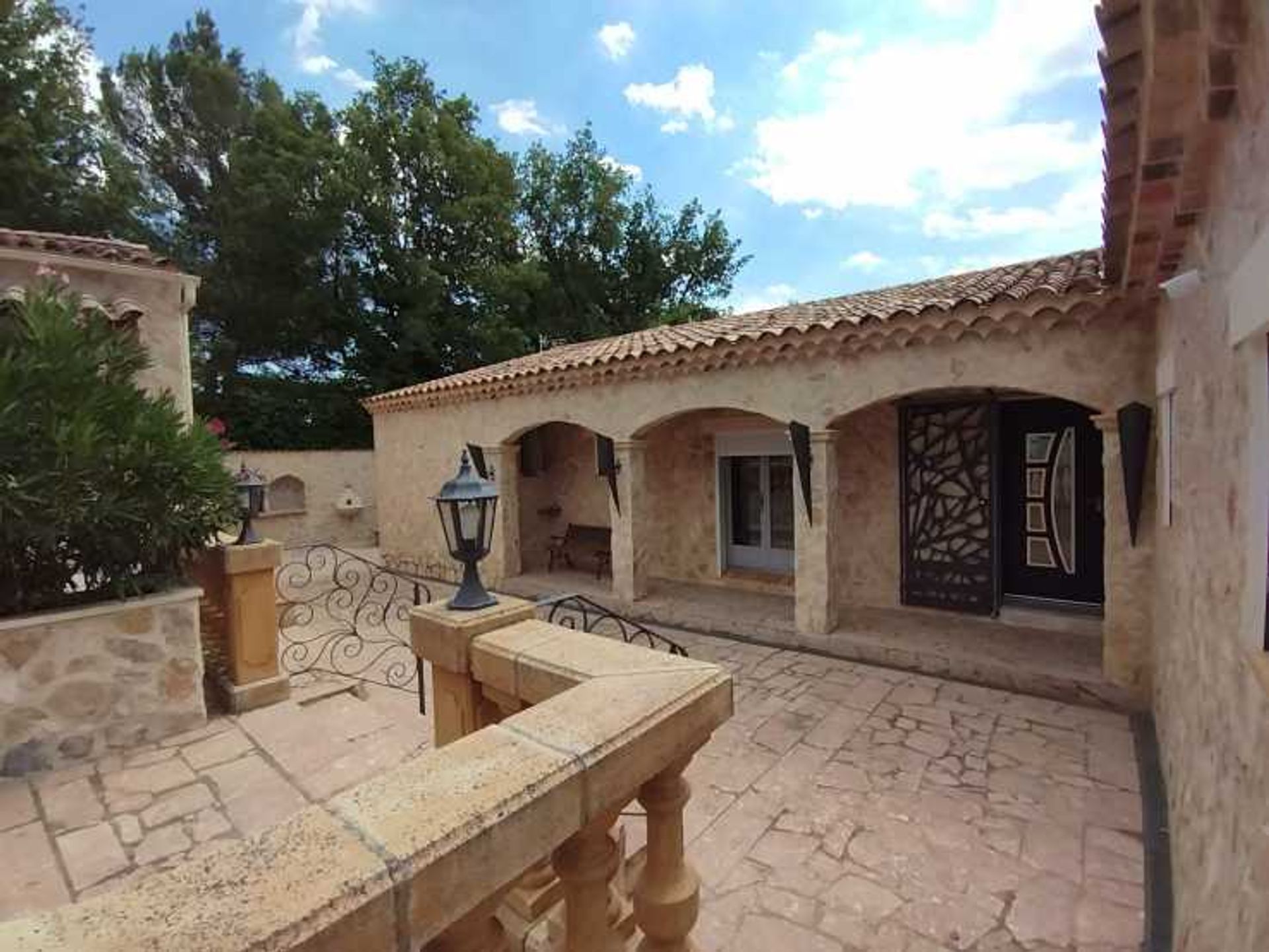 casa en Brignoles, Provence-Alpes-Cote d'Azur 10835423