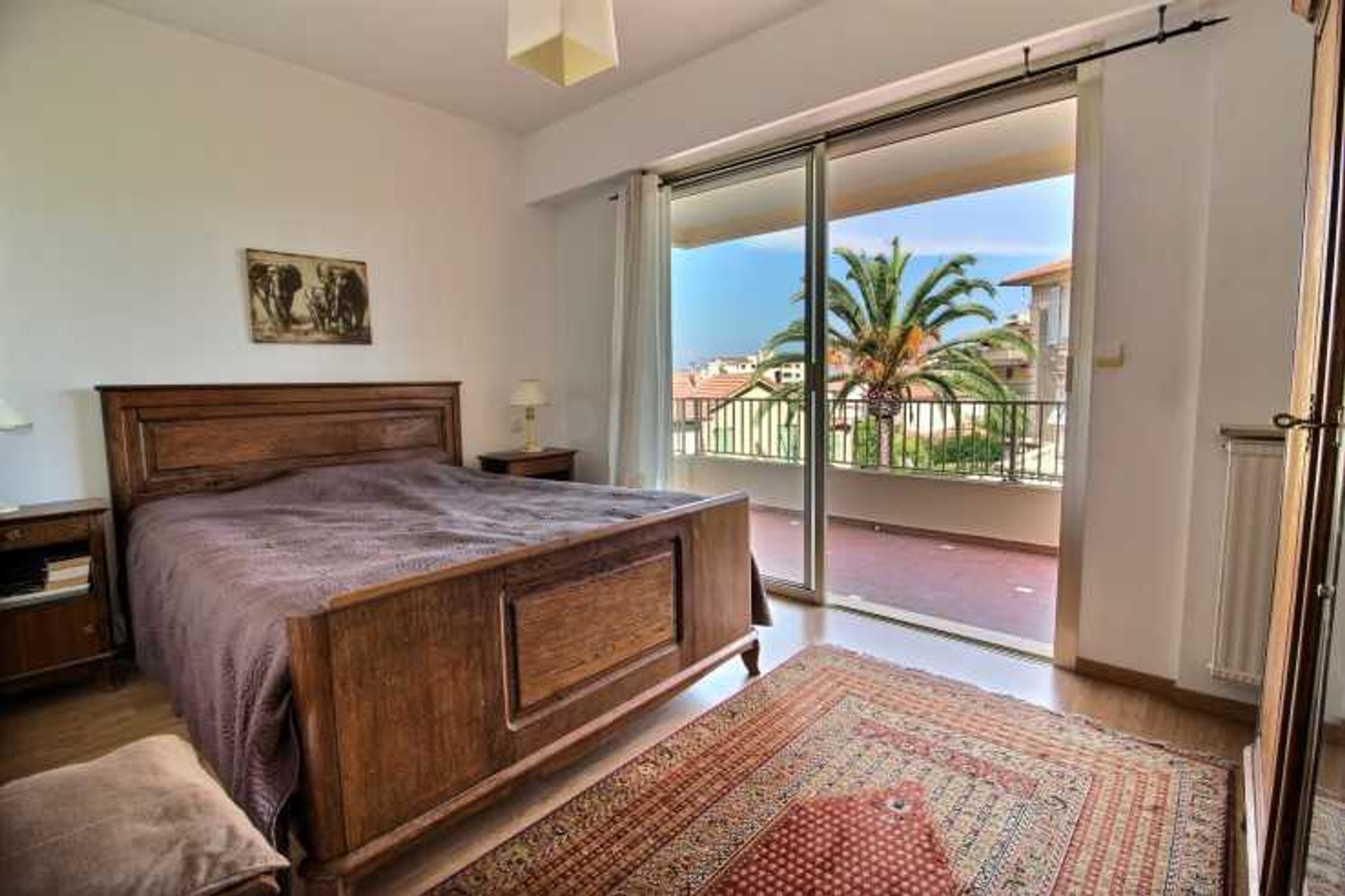 Osakehuoneisto sisään Antibes, Provence-Alpes-Cote d'Azur 10835470