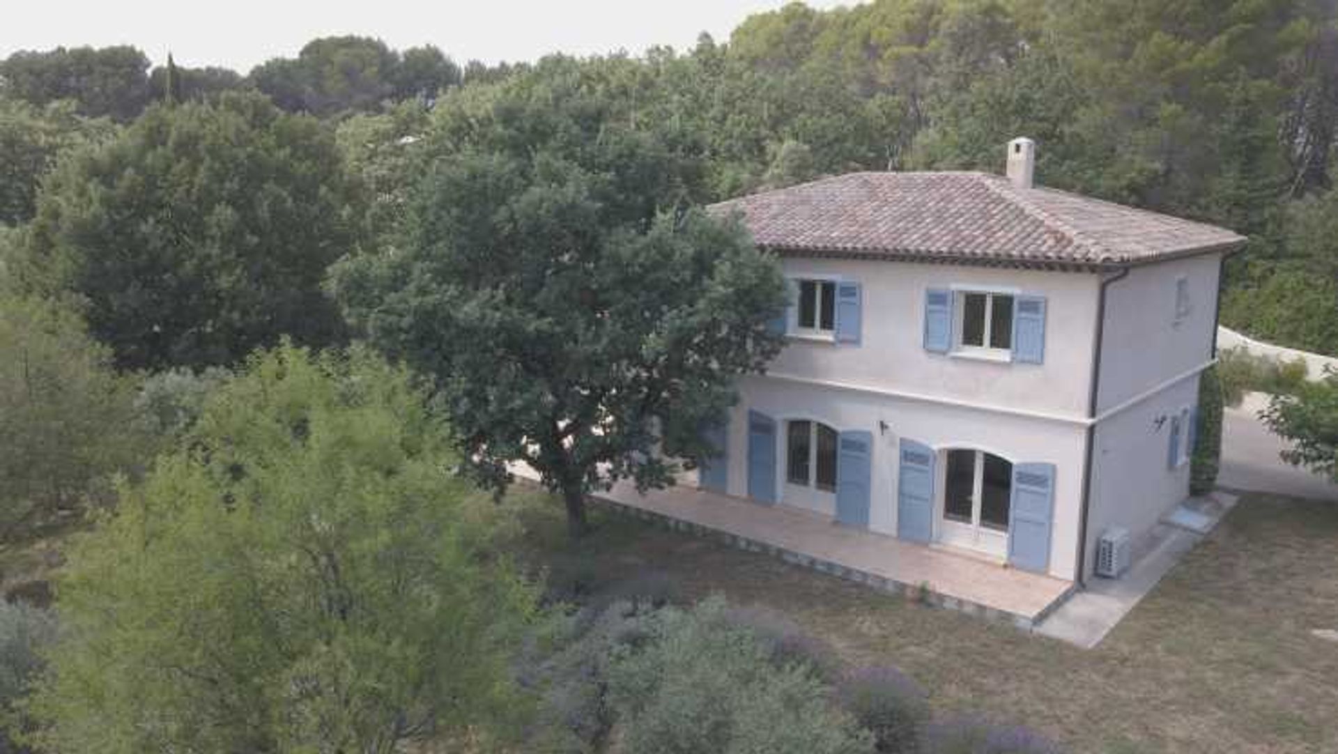 Hus i Draguignan, Provence-Alpes-Cote d'Azur 10835604