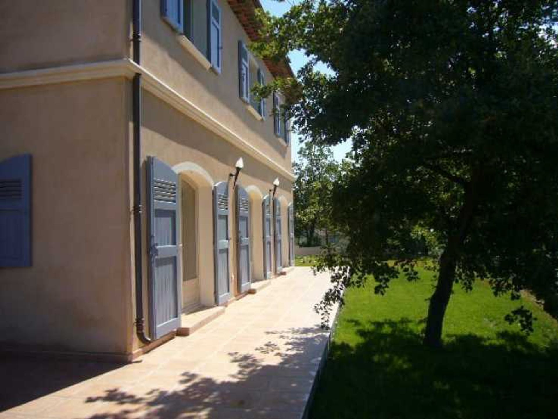 Huis in Draguignan, Provence-Alpes-Côte d'Azur 10835604