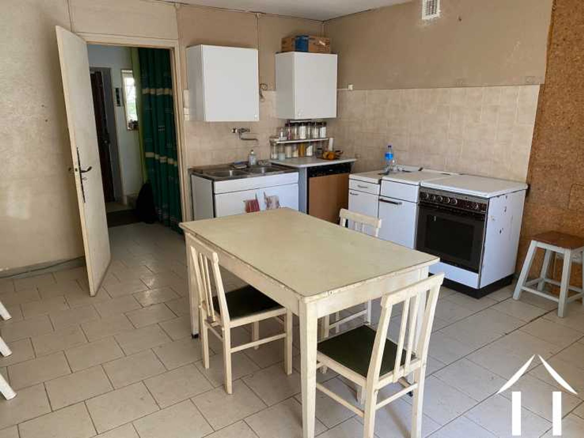 Condominium in Saisy, Bourgogne-Franche-Comte 10835637