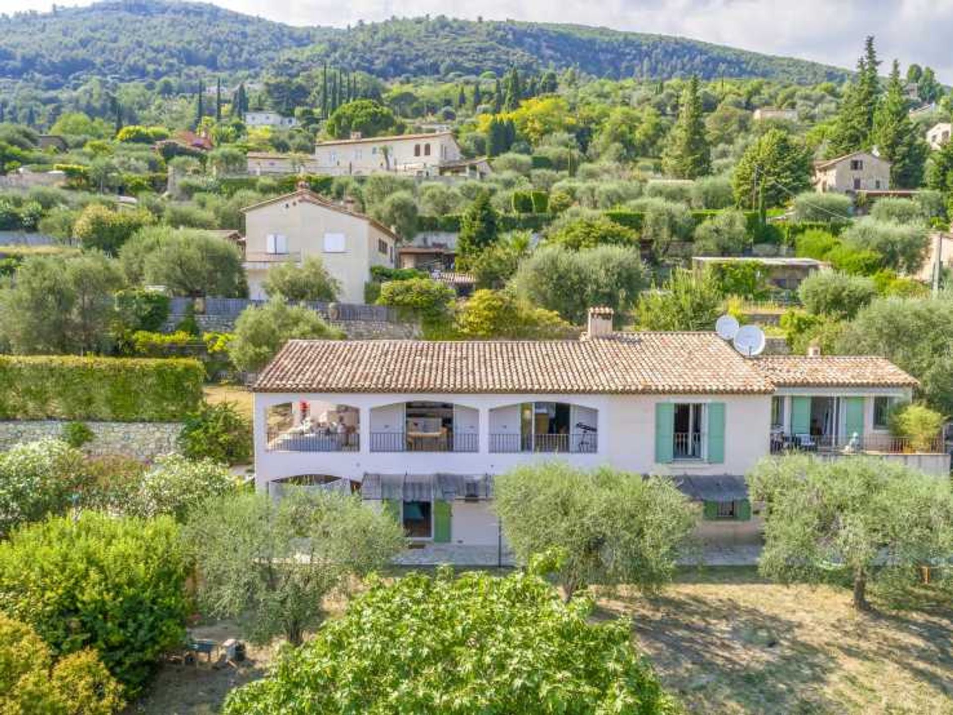 Будинок в Grasse, Provence-Alpes-Côte d'Azur 10835694