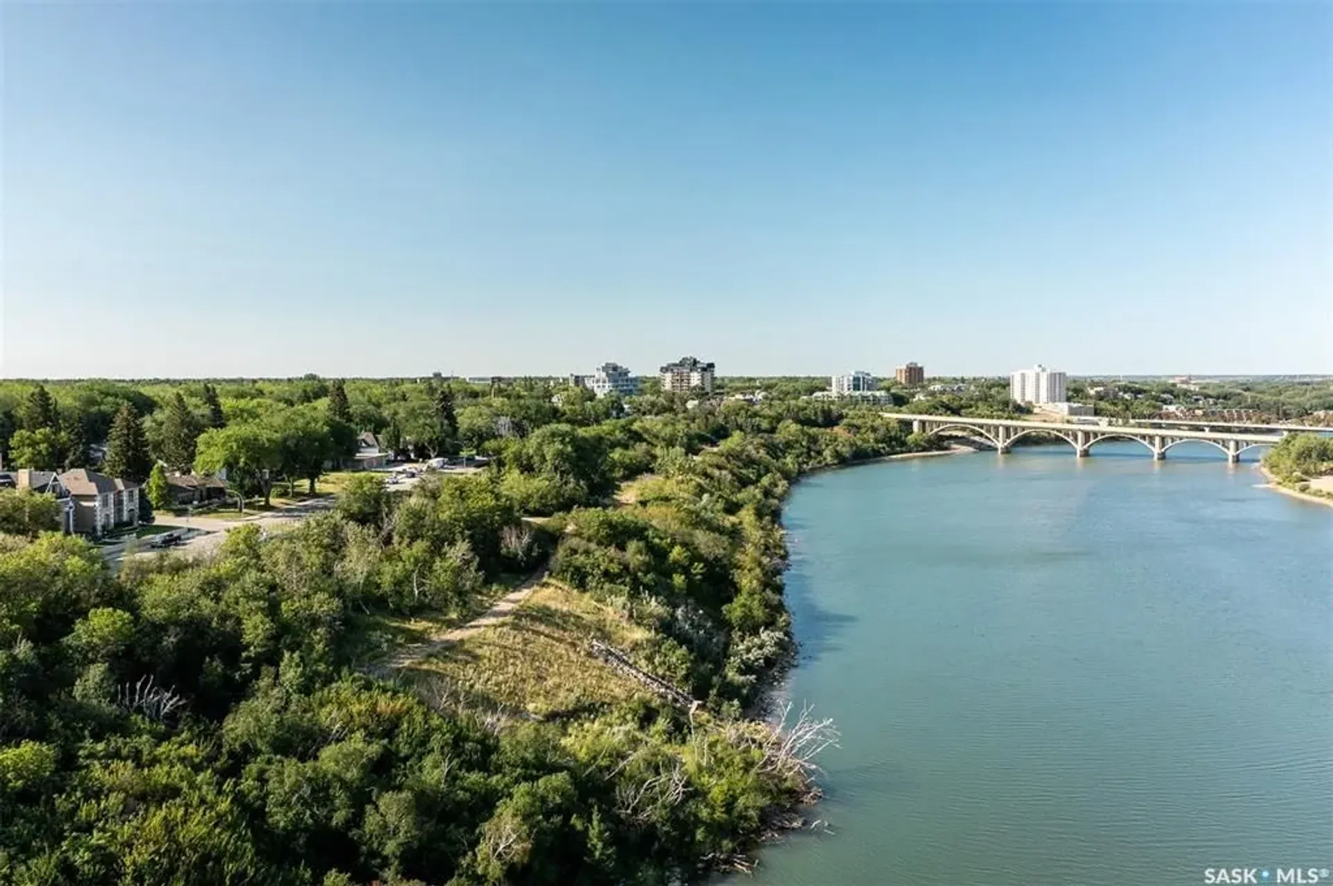 Hus i Saskatoon, Saskatchewan 10835757