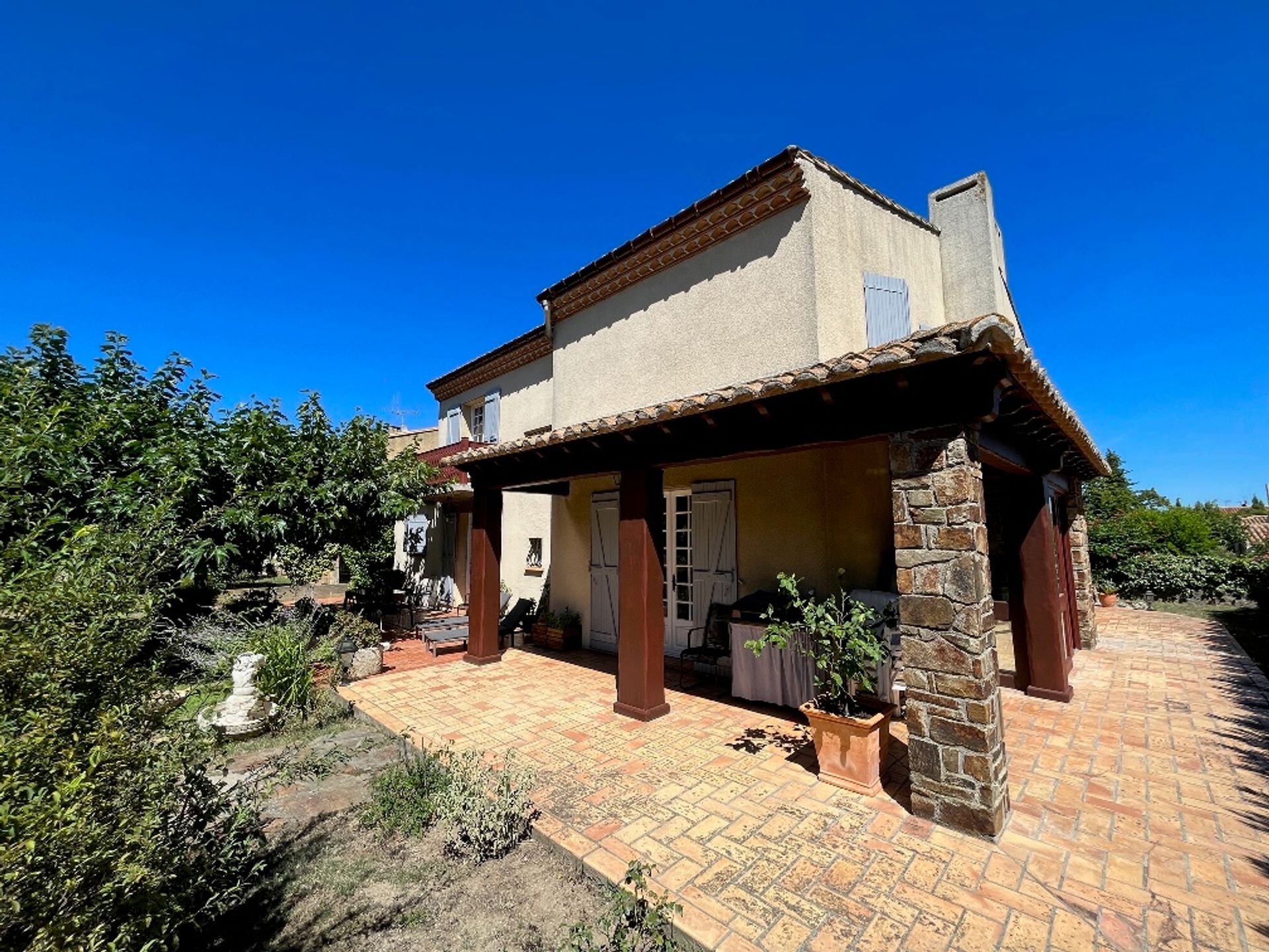 Rumah di Lezignan-Corbieres, Occitanie 10835758