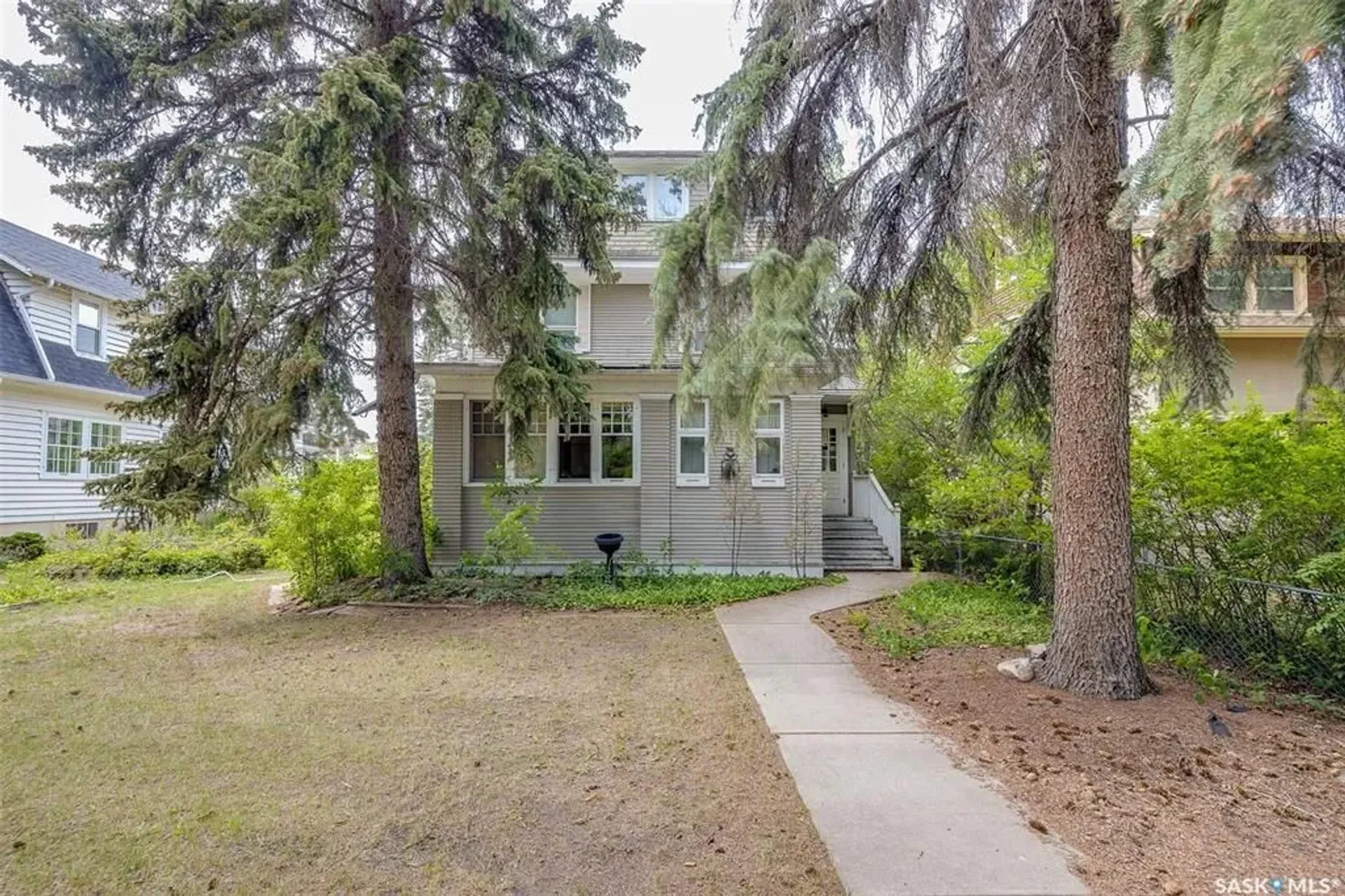 rumah dalam Saskatoon, Saskatchewan 10835904