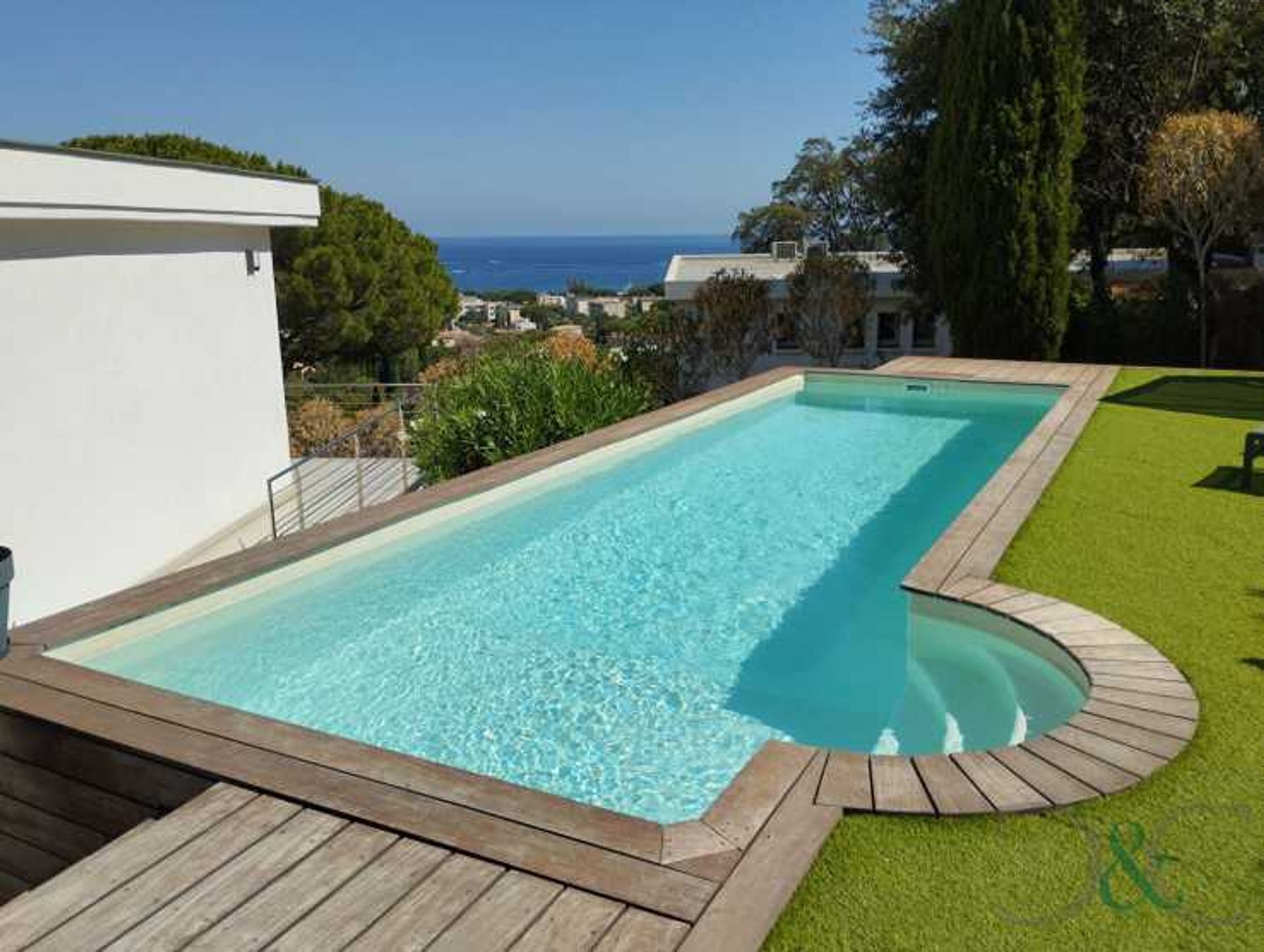 casa en Cavalaire-sur-Mer, Provence-Alpes-Cote d'Azur 10835975