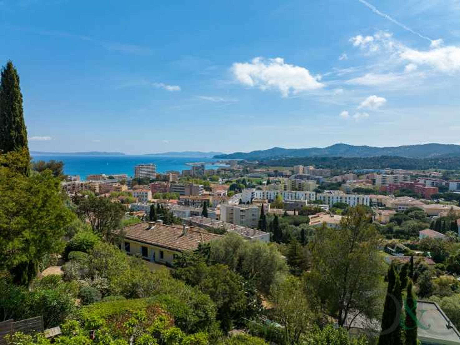 Dom w Le Lavandou, Provence-Alpes-Côte d'Azur 10835979