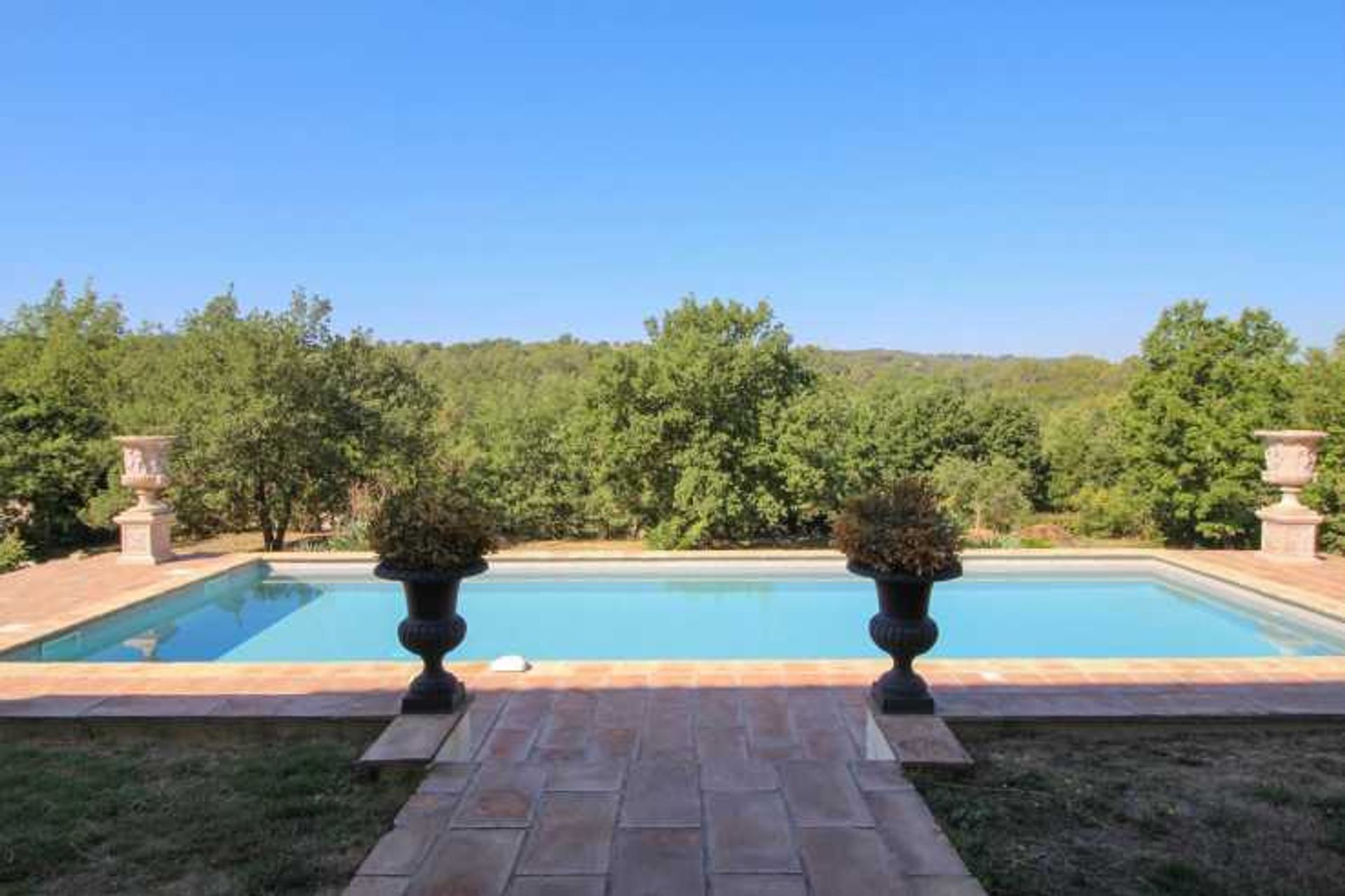 rumah dalam Callian, Provence-Alpes-Cote d'Azur 10835985