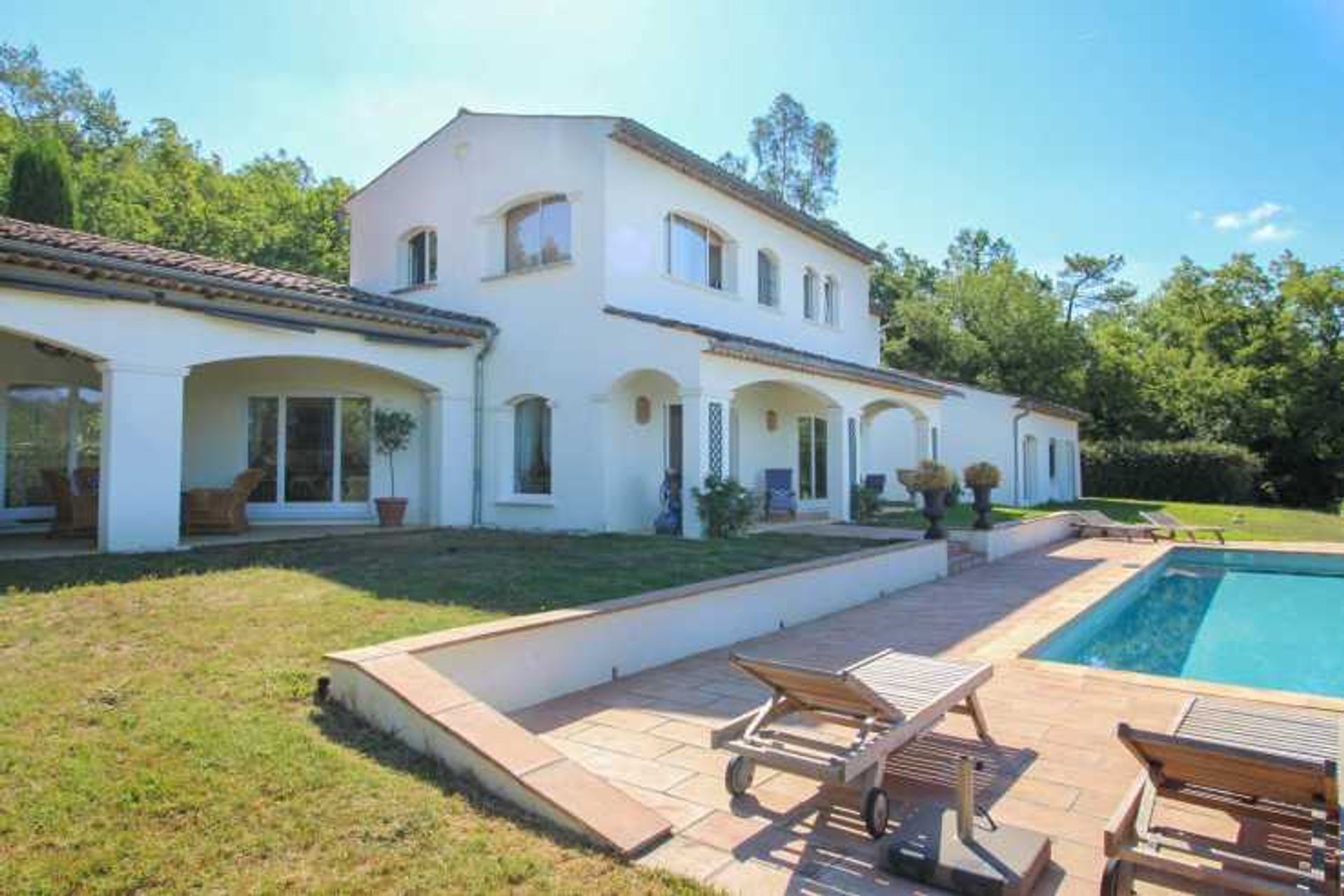 casa no Callian, Provence-Alpes-Cote d'Azur 10835985