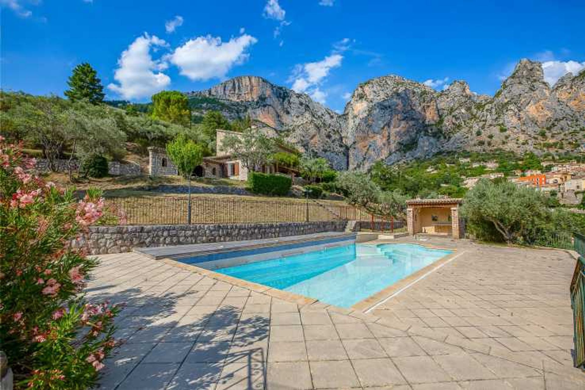 Haus im Moustiers-Sainte-Marie, Provence-Alpes-Côte d'Azur 10836068