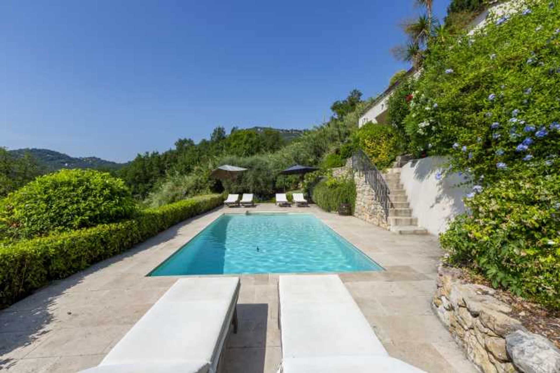 casa en Le Bar-sur-Loup, Provenza-Alpes-Costa Azul 10836120