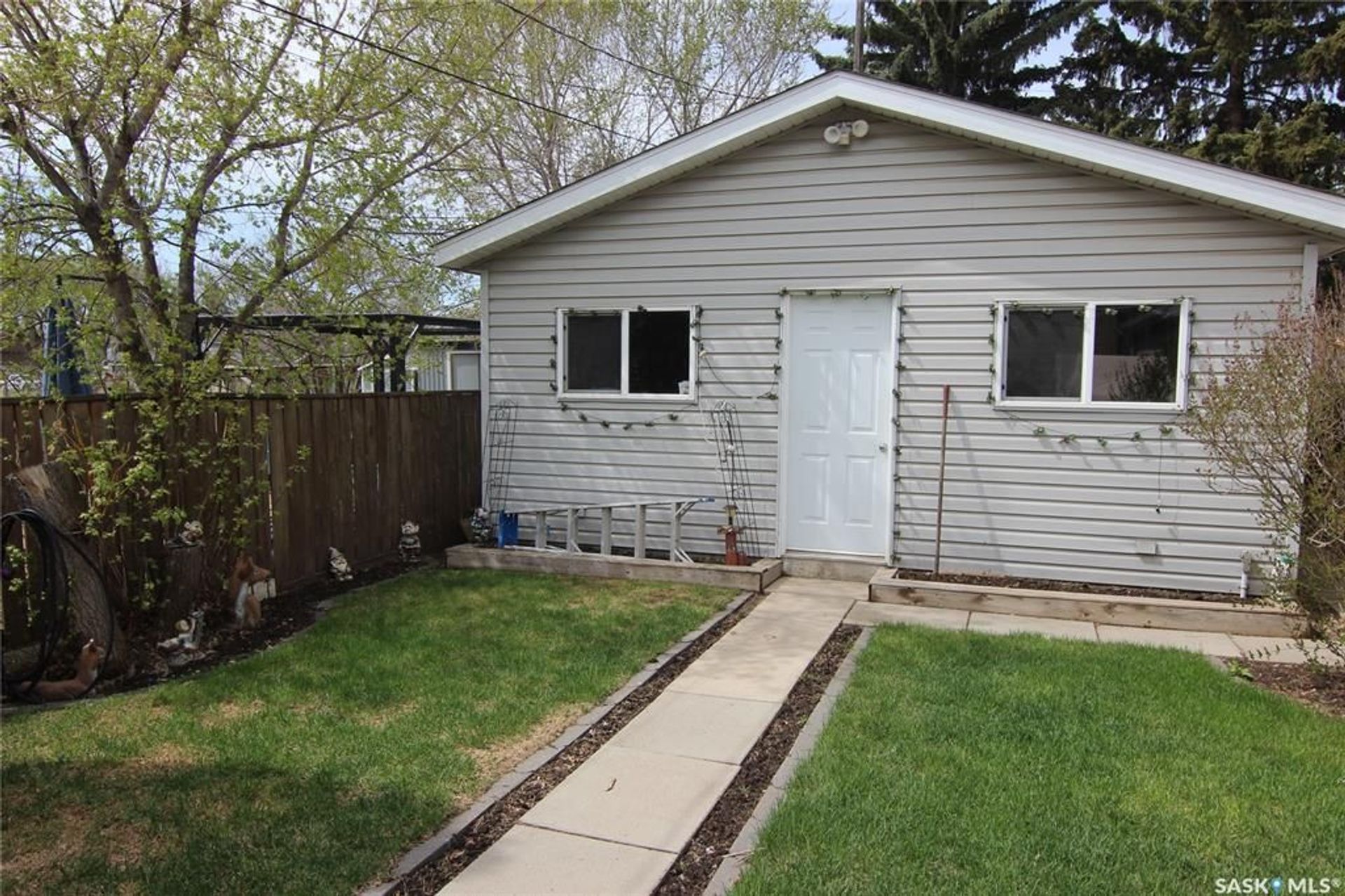 House in Saskatoon, Saskatchewan 10836163