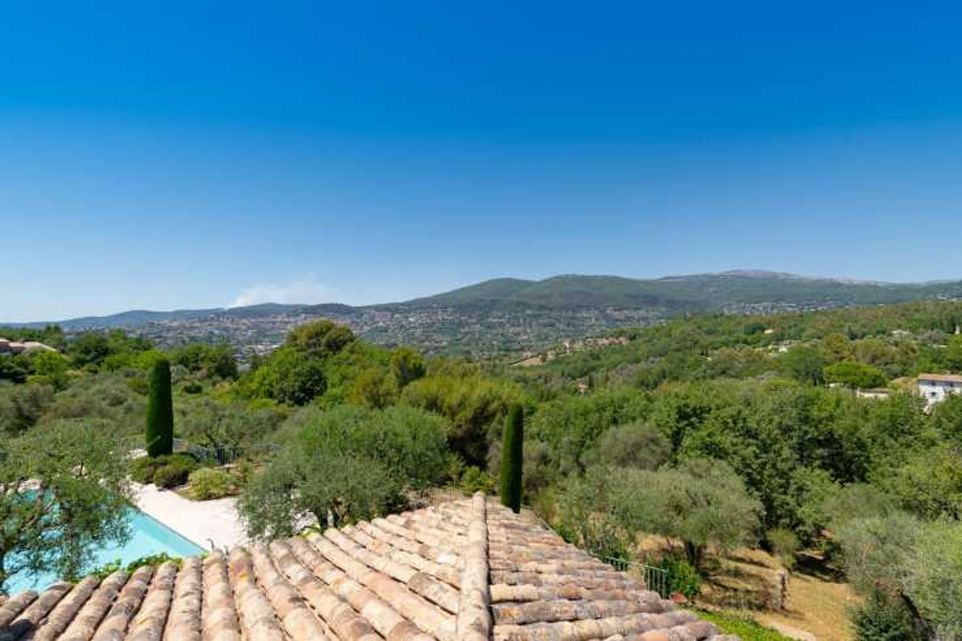 Rumah di Châteauneuf, Provence-Alpes-Côte d'Azur 10836178