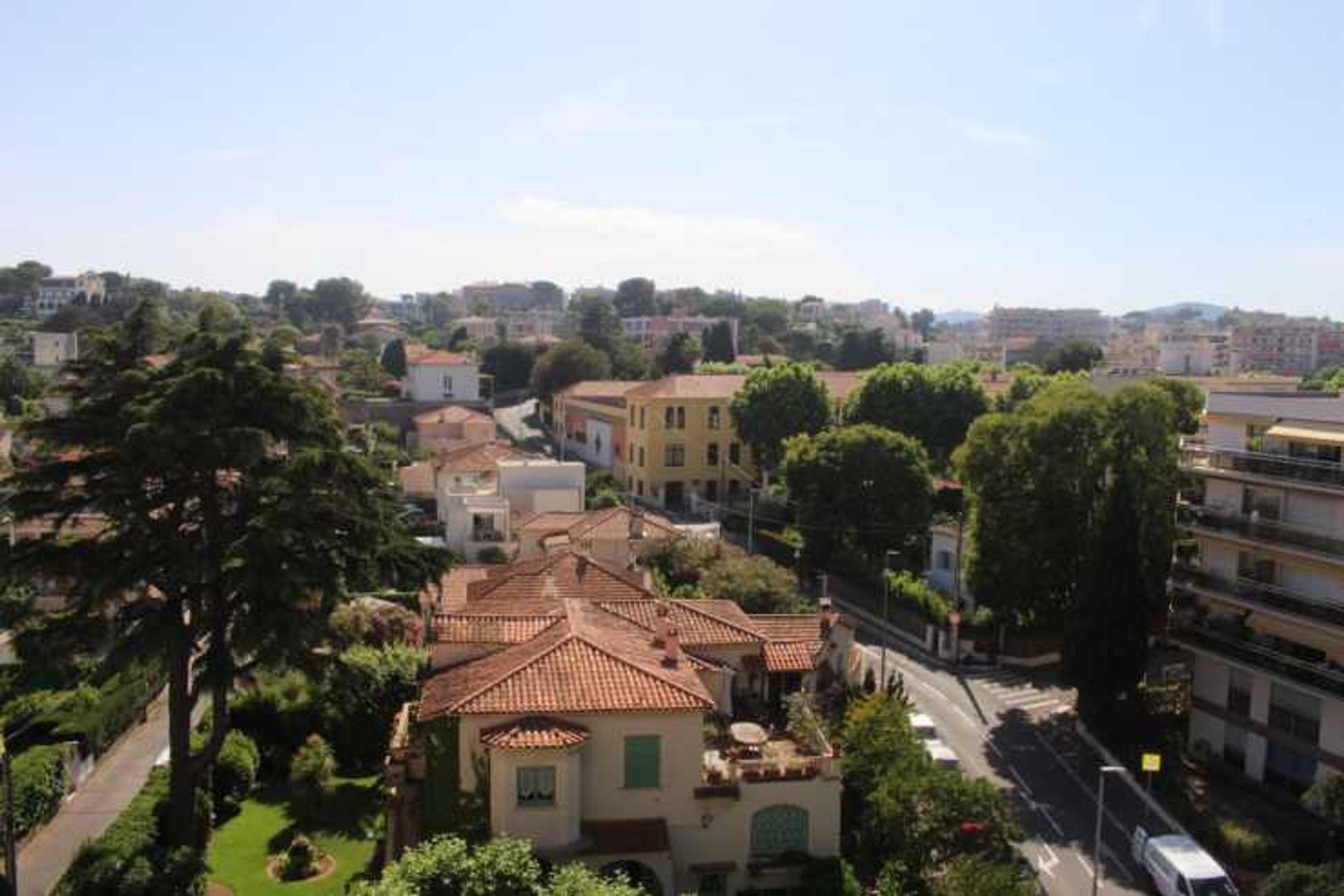 सम्मिलित में Antibes, Provence-Alpes-Côte d'Azur 10836212