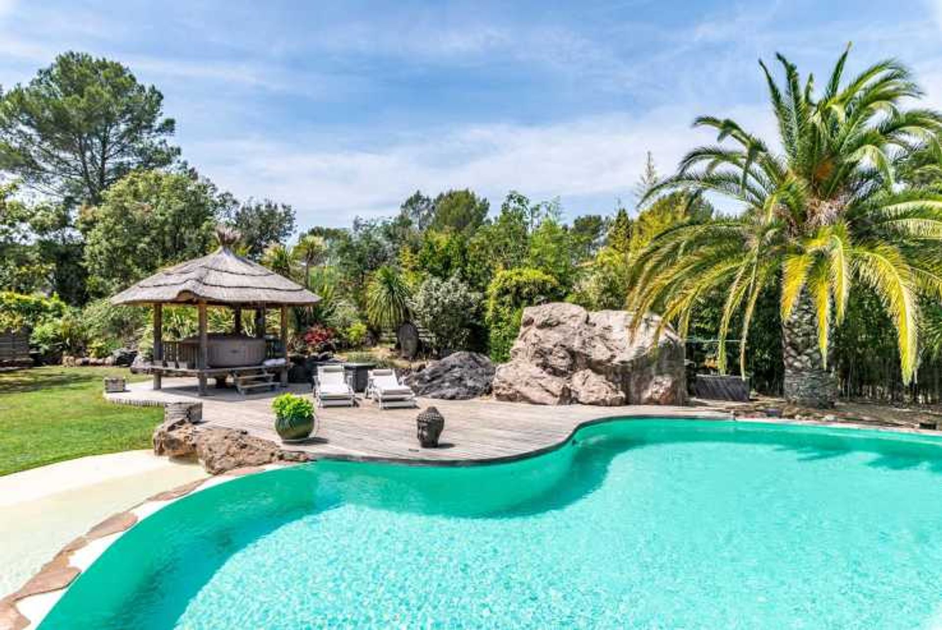 Casa nel Puget-sur-Argens, Provence-Alpes-Cote d'Azur 10836216