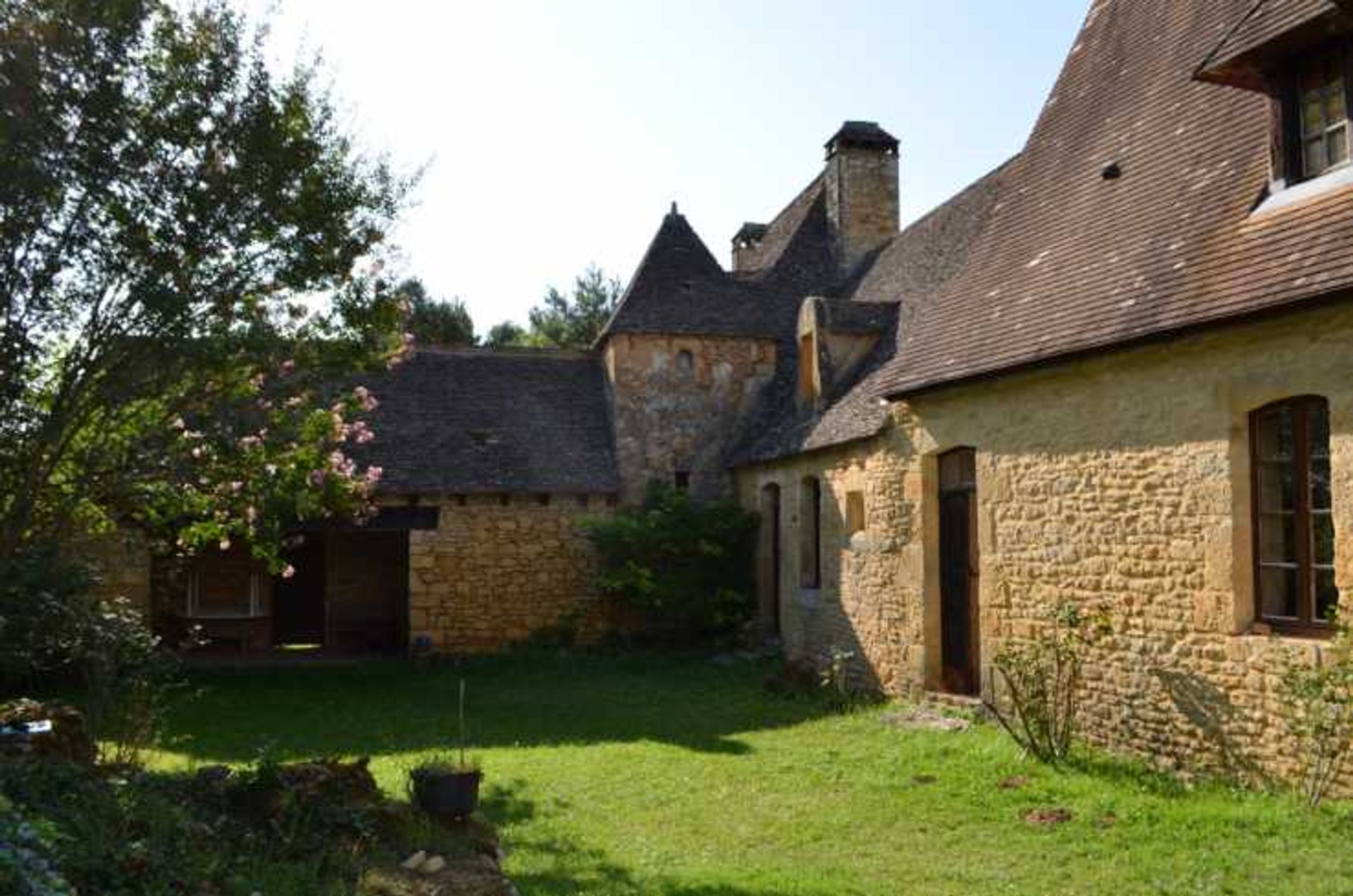 Andere in Aubas, Nouvelle-Aquitaine 10836318