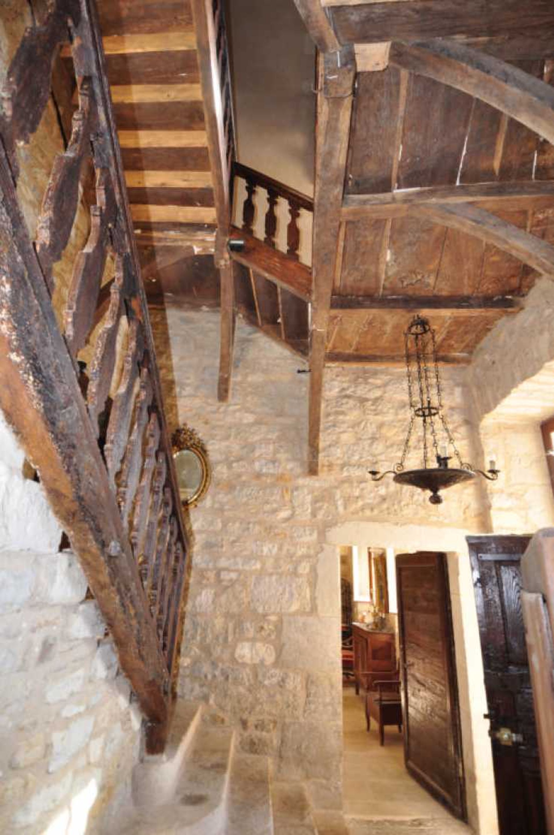 Andere in Conques-en-Rouergue, Occitanie 10836329