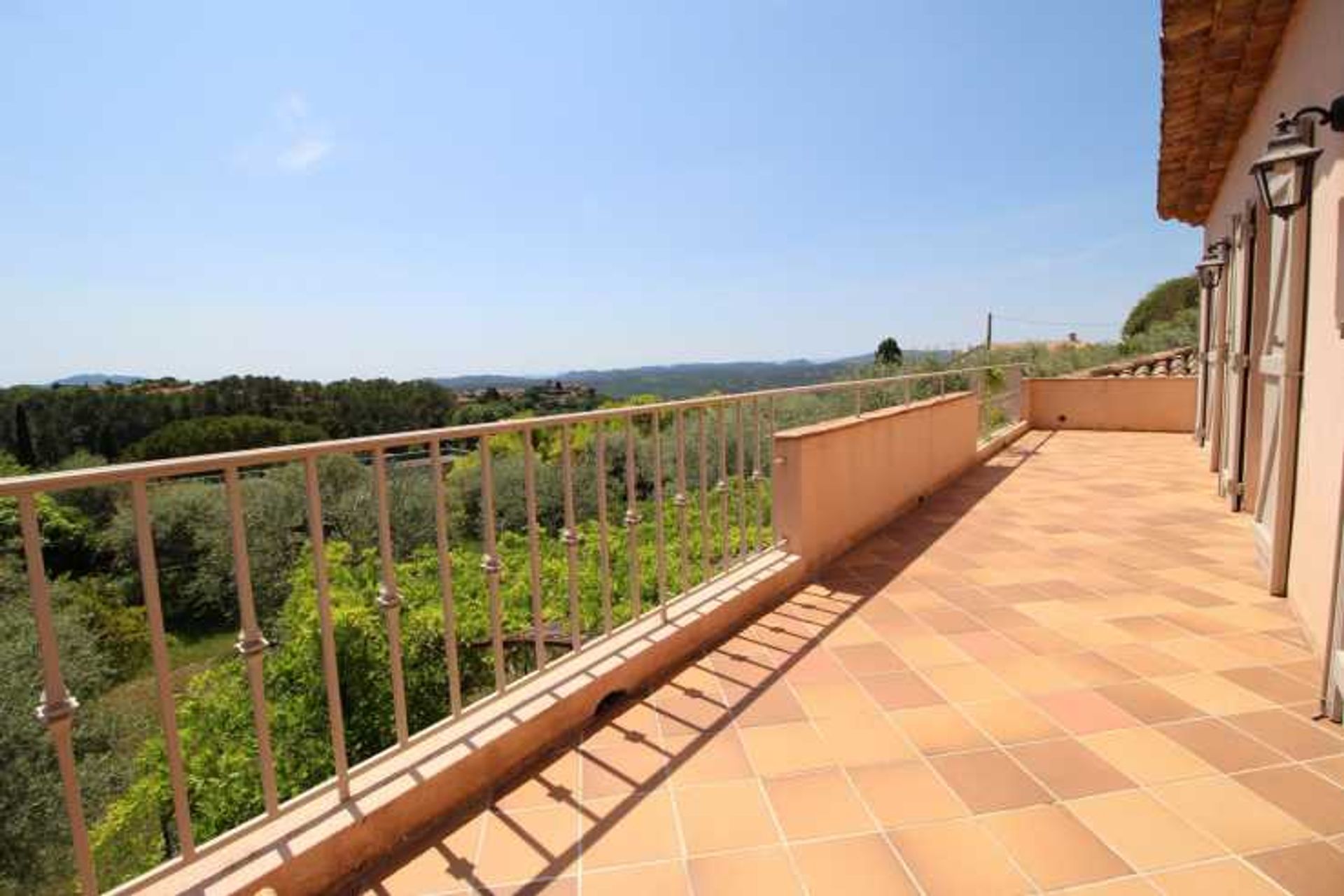 House in Montauroux, Provence-Alpes-Cote d'Azur 10836355