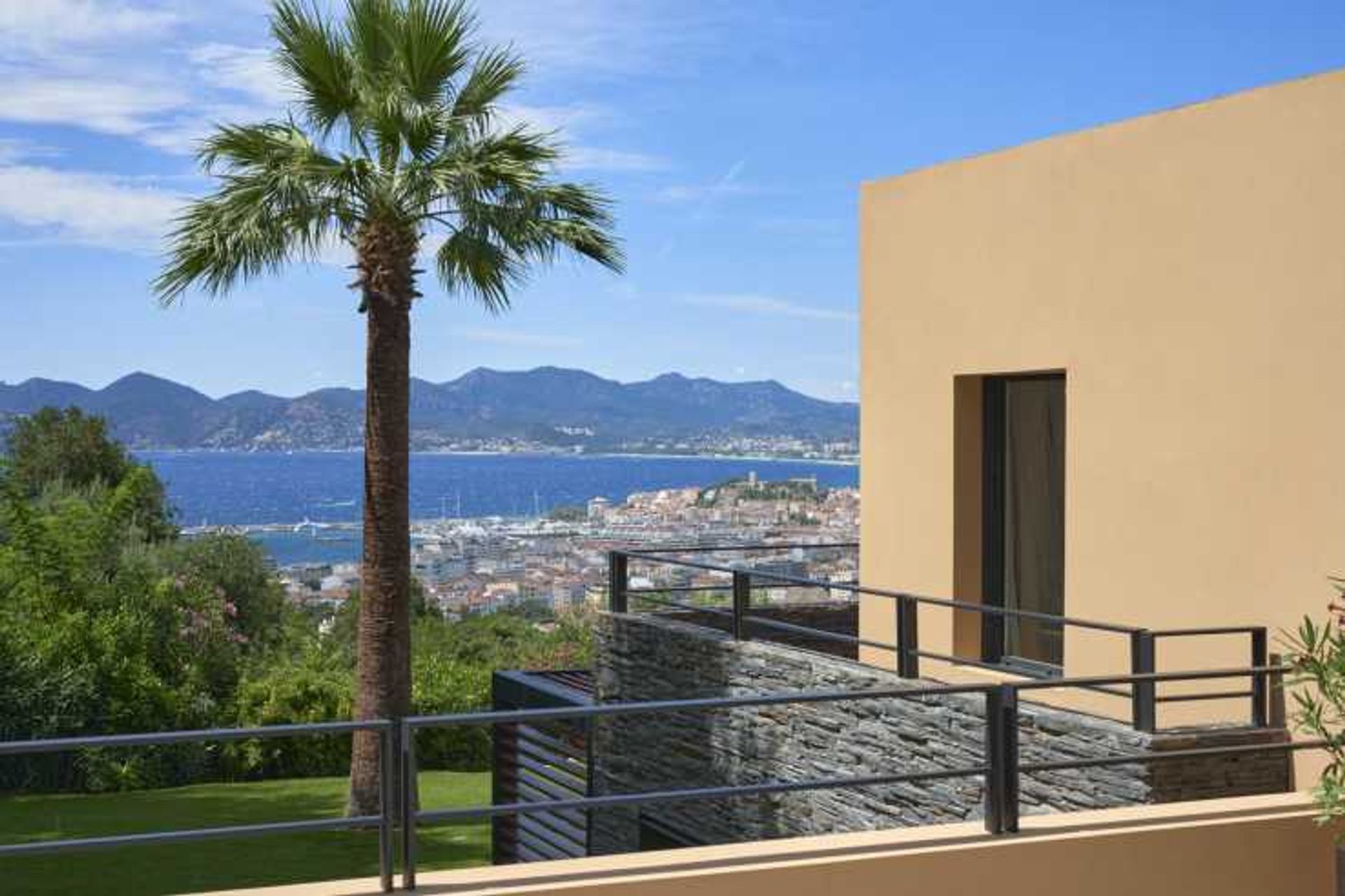 Kediaman dalam Cannes, Provence-Alpes-Côte d'Azur 10836434