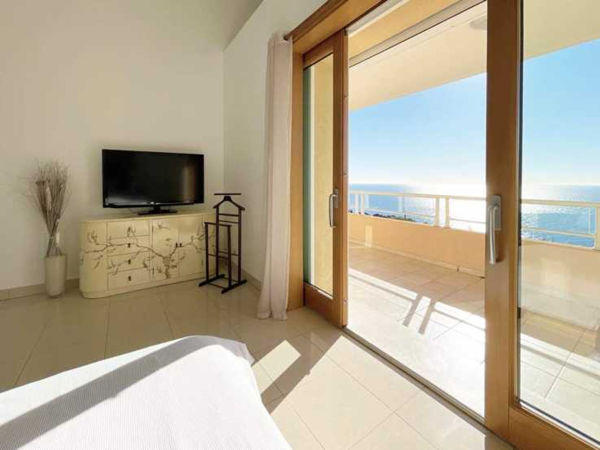 Будинок в Cap-d'Ail, Provence-Alpes-Côte d'Azur 10836480