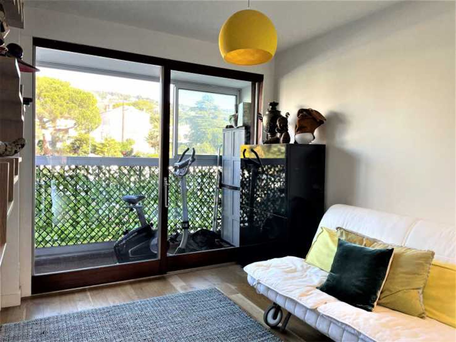 Condominium in Cannes, Provence-Alpes-Côte d'Azur 10836742