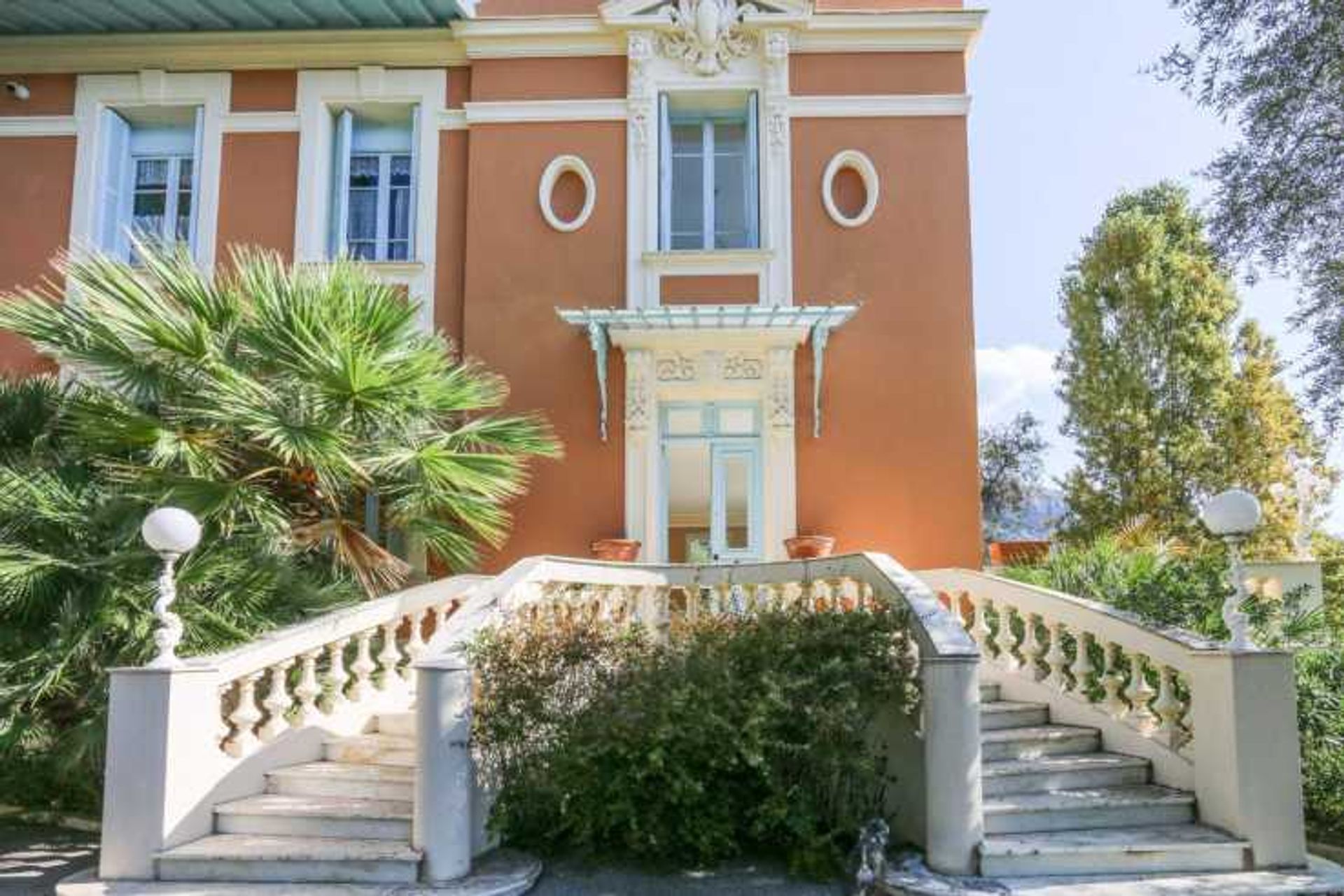 Huis in Menton, Provence-Alpes-Côte d'Azur 10836869