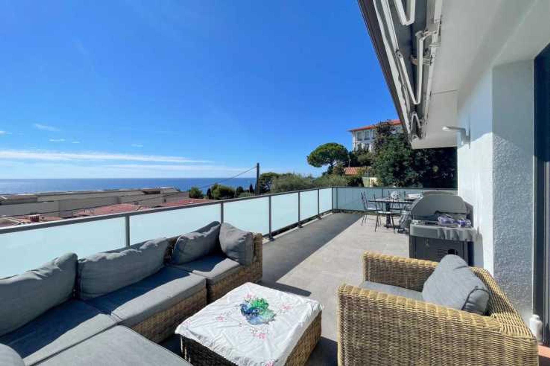 房子 在 Roquebrune-Cap-Martin, Provence-Alpes-Côte d'Azur 10836881