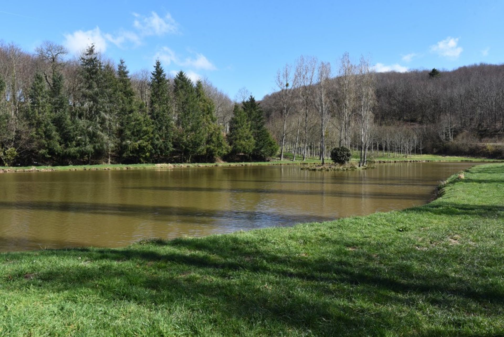 Otro en Sainte-Marie-du-Bois, Normandía 10836911