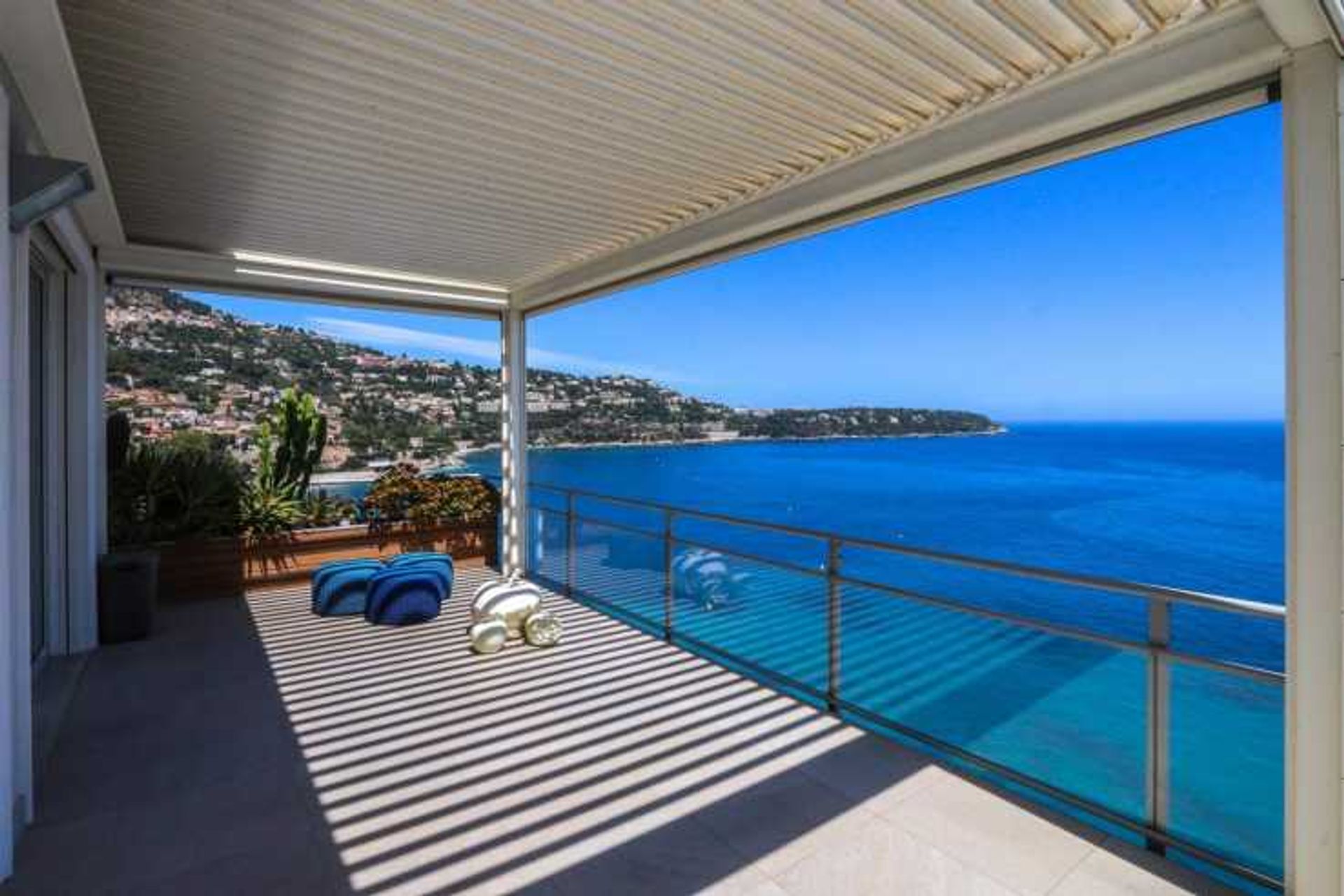 Ejerlejlighed i Cap Martin, Provence-Alpes-Cote d'Azur 10836988