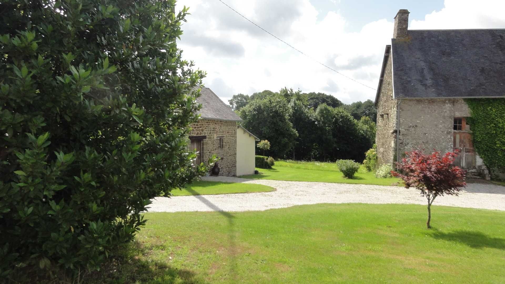 Huis in Le Teilleul, Normandy 10837015