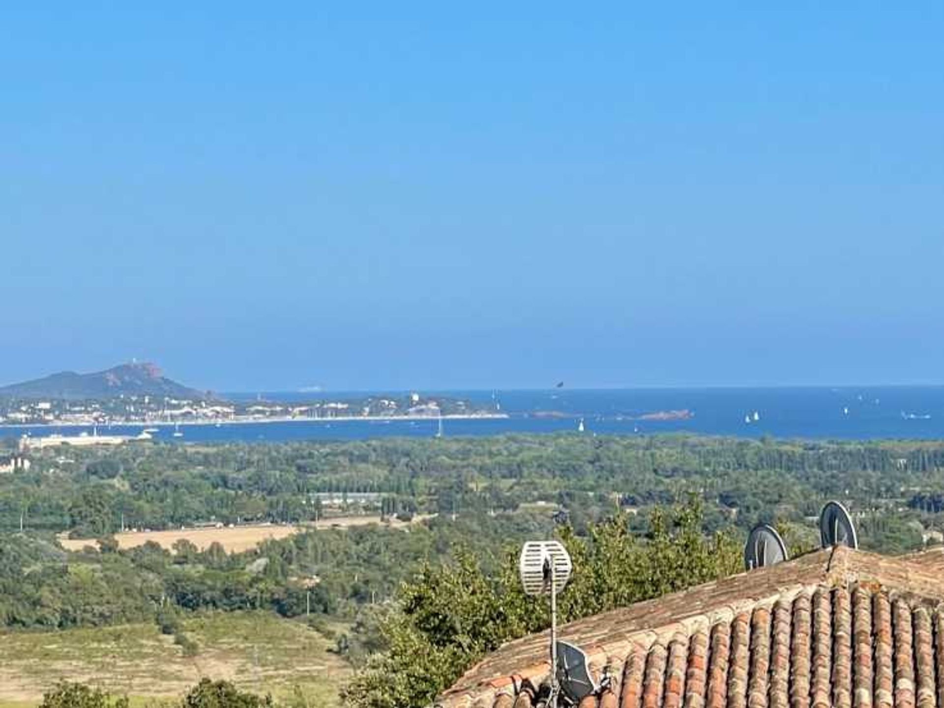 분양 아파트 에 Roquebrune-sur-Argens, Provence-Alpes-Cote d'Azur 10837031