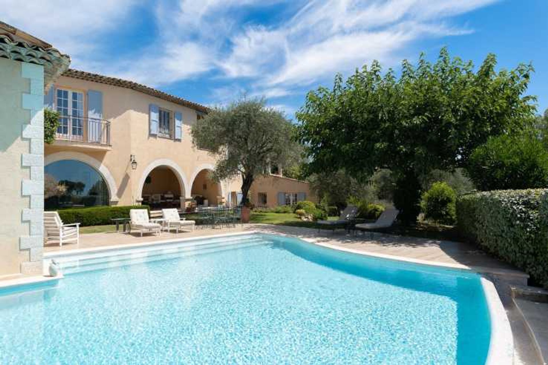 House in Châteauneuf, Provence-Alpes-Côte d'Azur 10837058