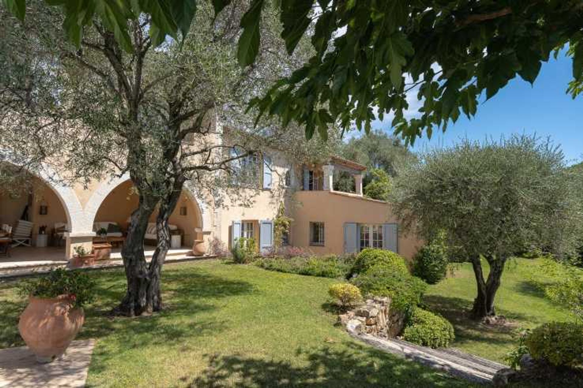 House in Châteauneuf, Provence-Alpes-Côte d'Azur 10837058