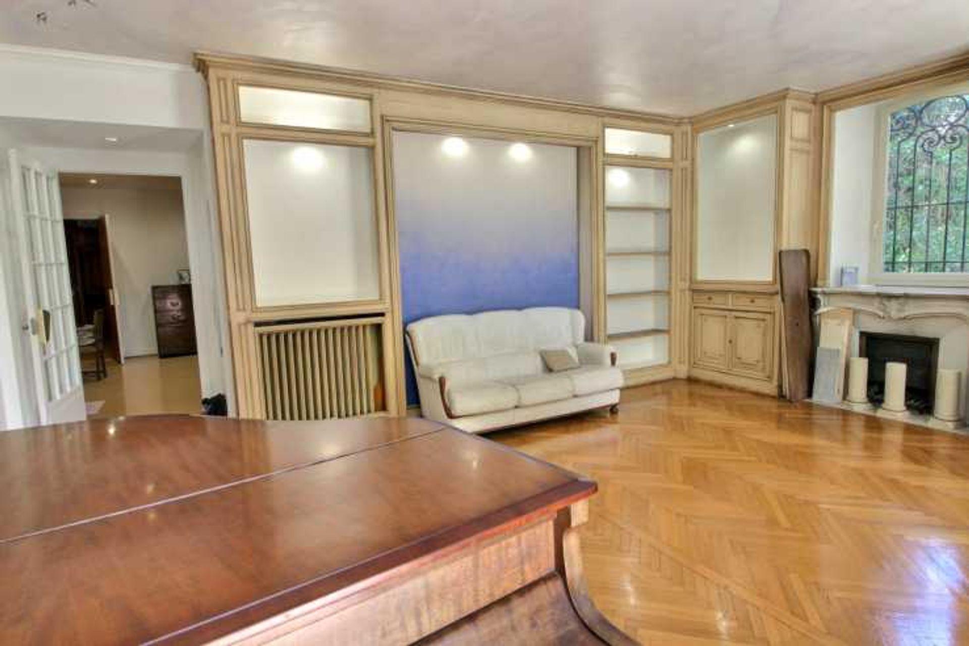 Condominium in Nice, Provence-Alpes-Côte d'Azur 10837093