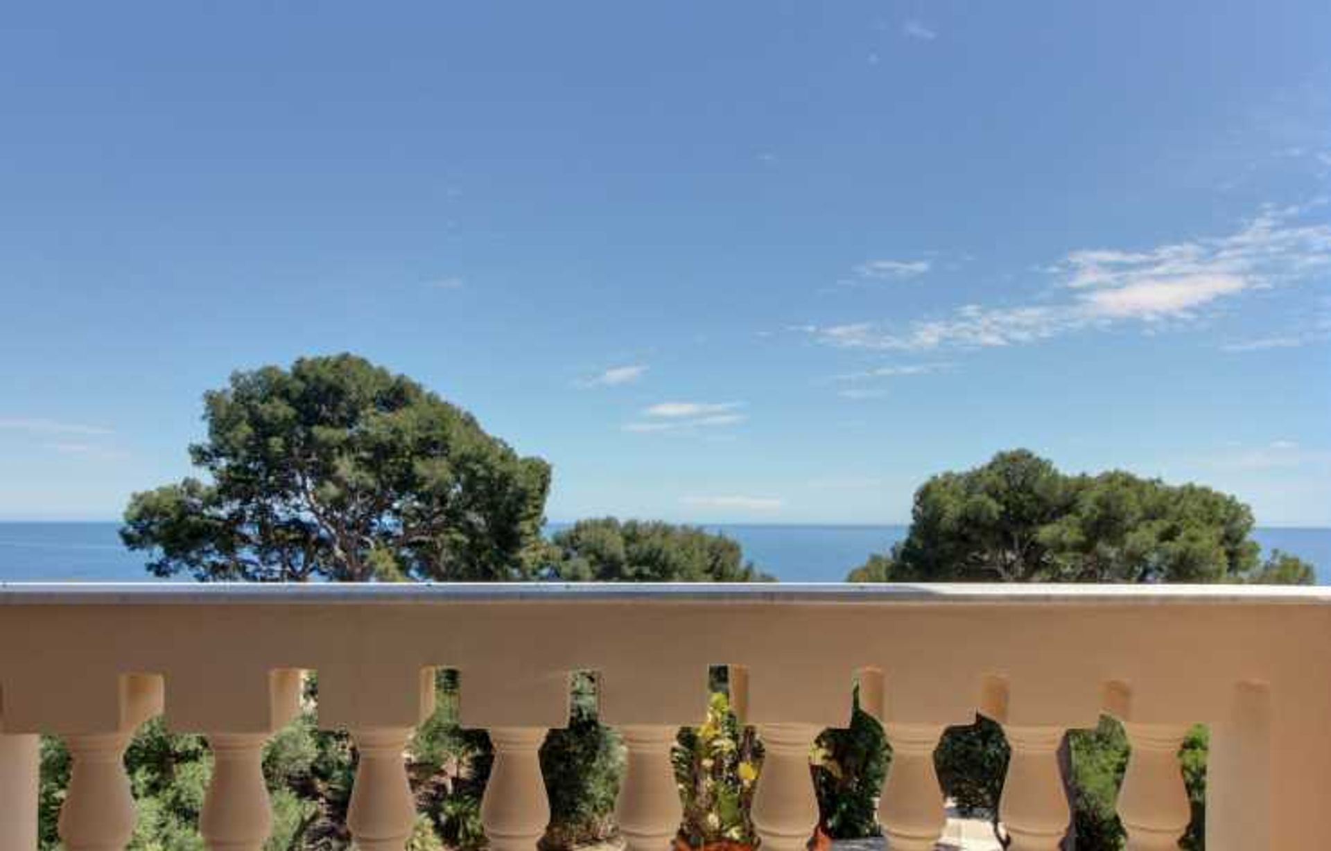 公寓 在 Cap Martin, Provence-Alpes-Cote d'Azur 10837128