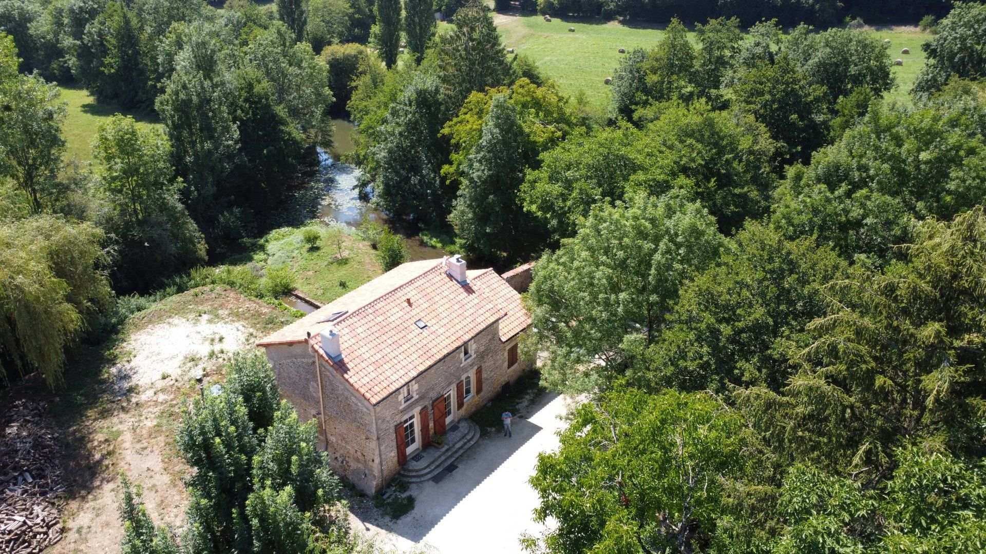 Condominium in Taizé-Aizie, Nouvelle-Aquitaine 10837280