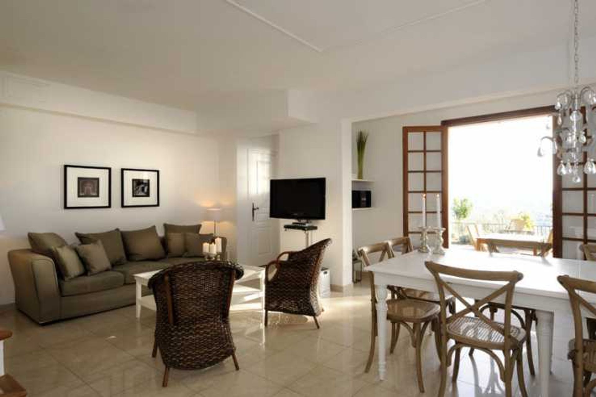 Hus i Cabris, Provence-Alpes-Cote d'Azur 10837283