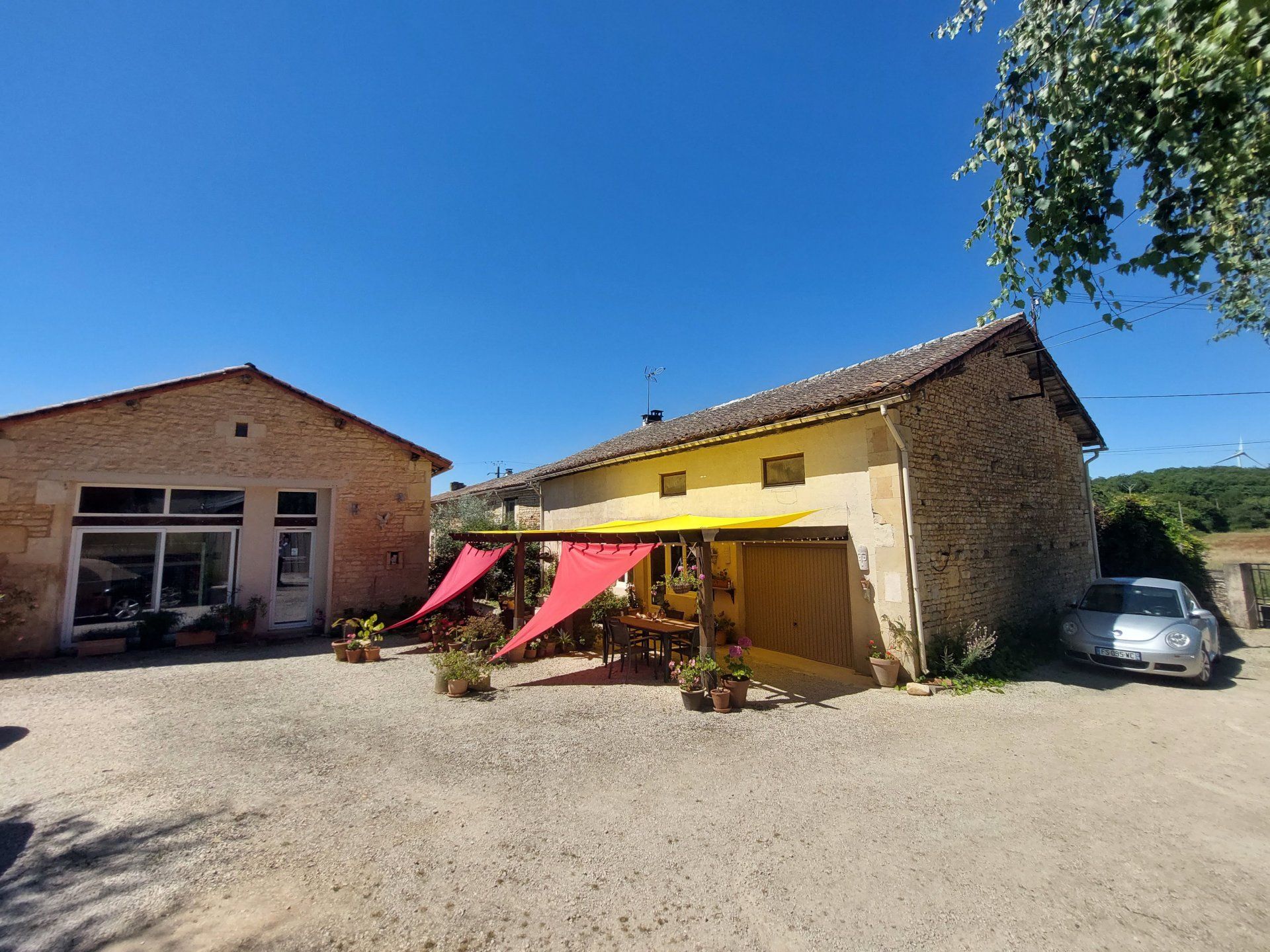 loger dans Valdelaume, Nouvelle-Aquitaine 10837285