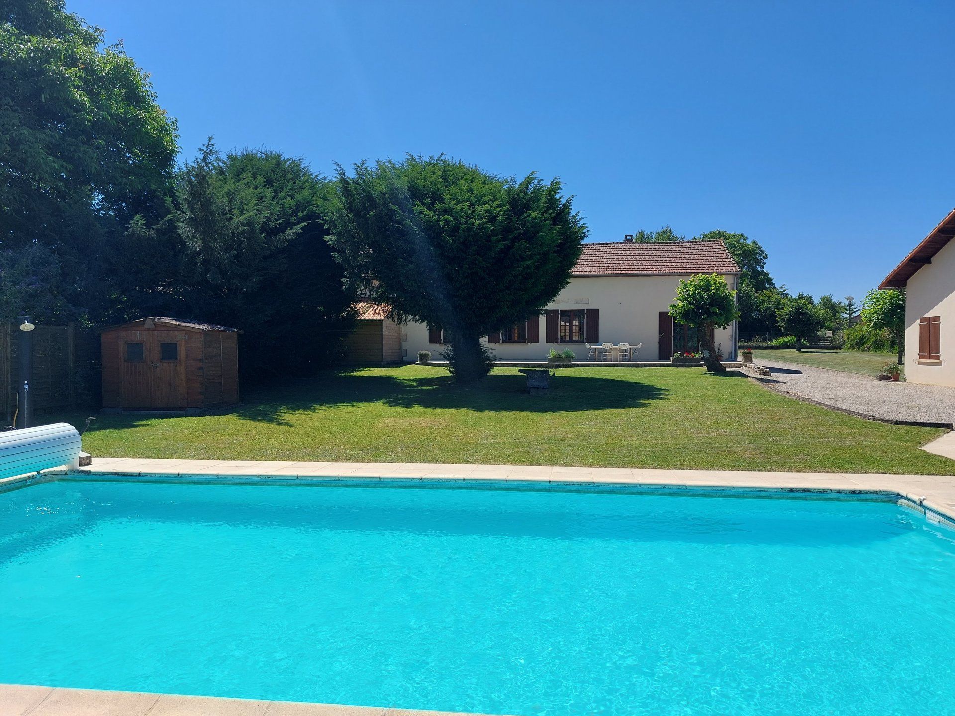 Hus i Saint-Martin-du-Clocher, Nouvelle-Aquitaine 10837291